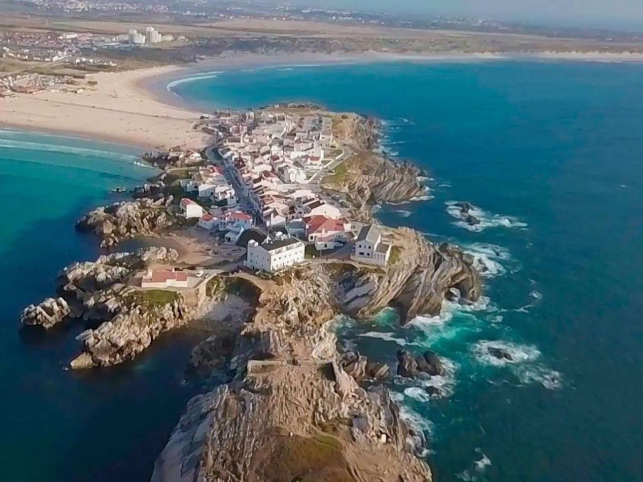 Charles Beach Haus-Image-tags.info