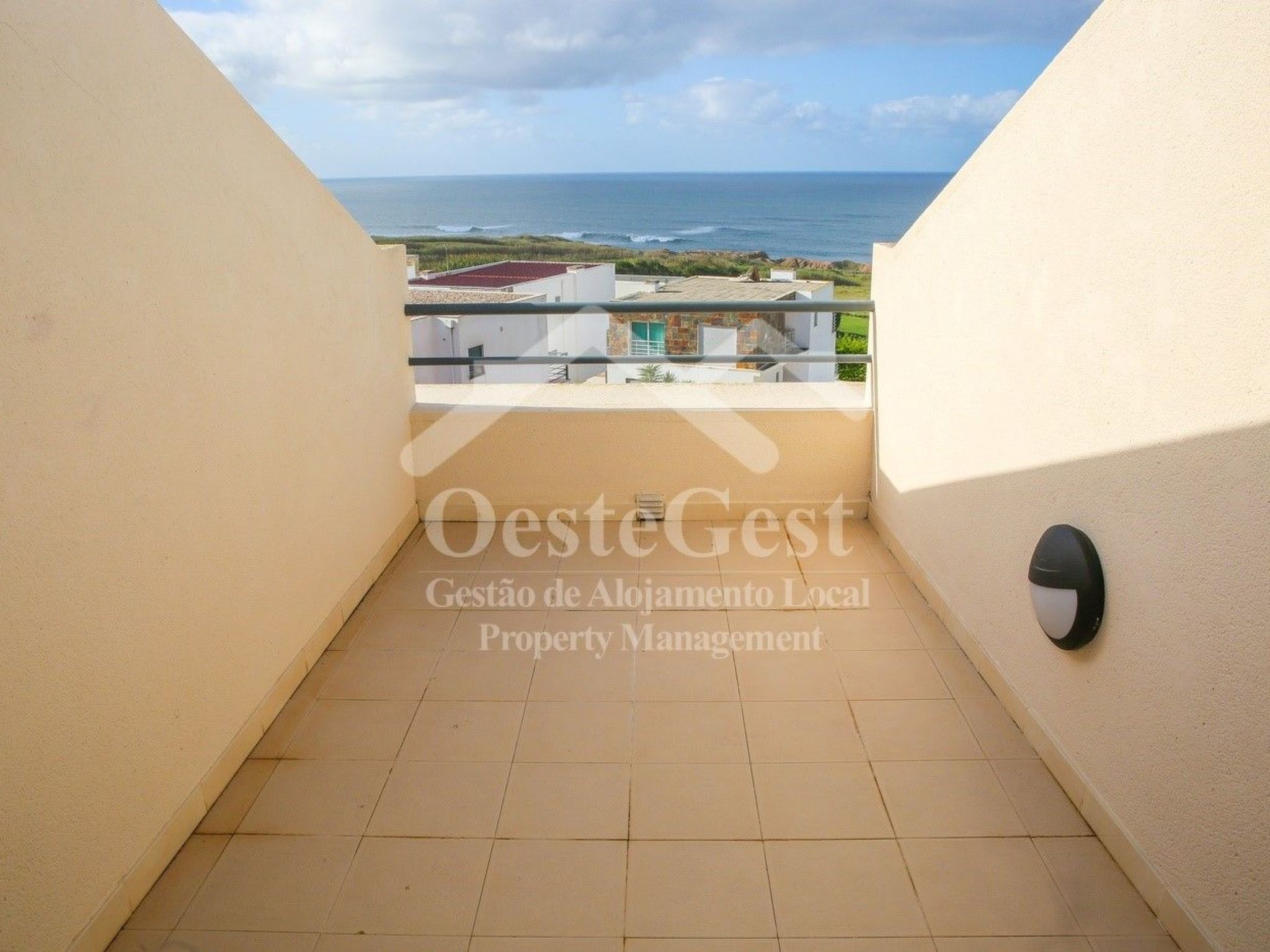 Haus Menezes - Drinnen