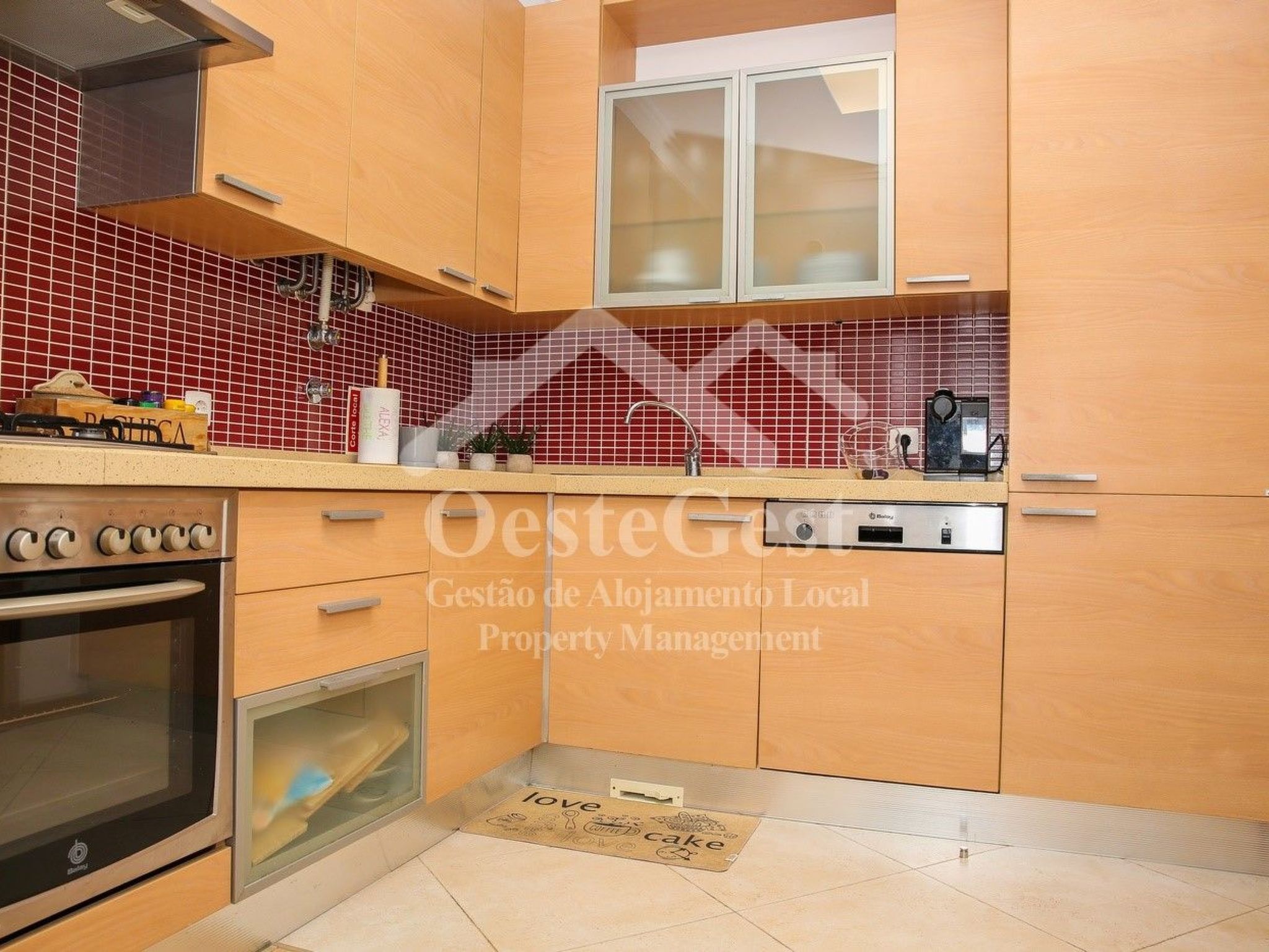 Haus Menezes - Drinnen