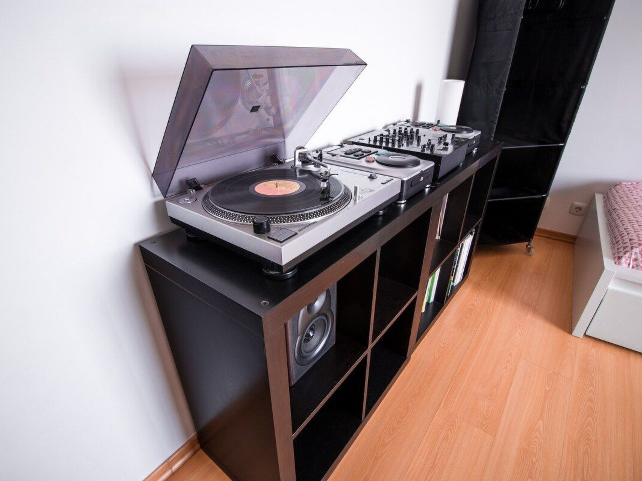 Villa in der Nähe der Strände und der Landschaft-Dedans