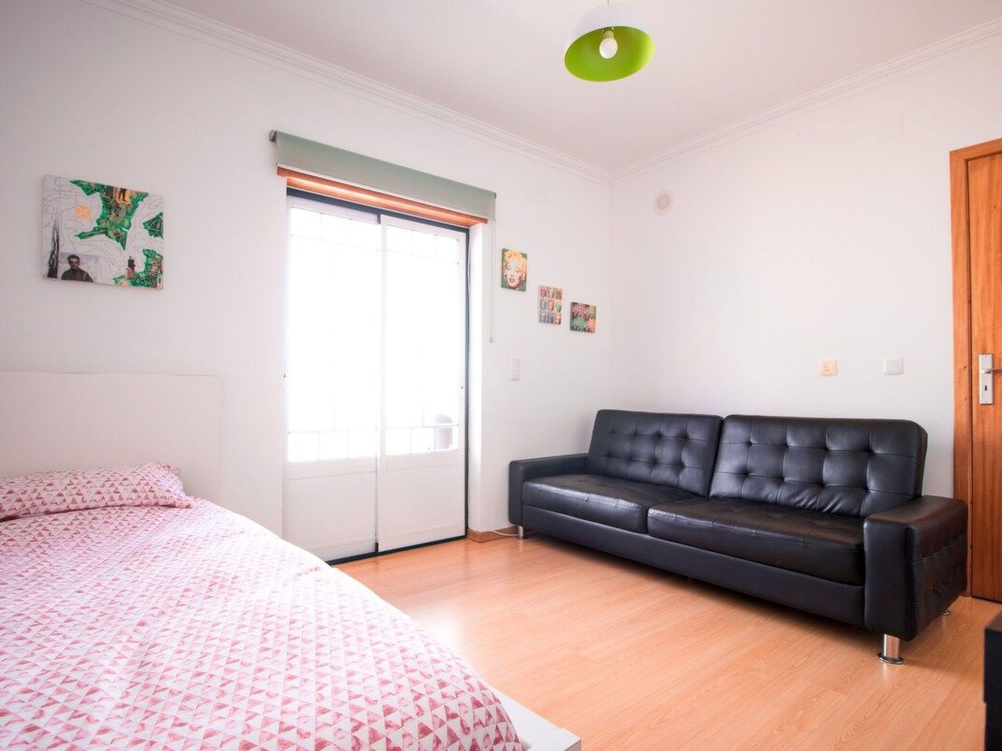 Villa in der Nähe der Strände und der Landschaft-Image-tags.info