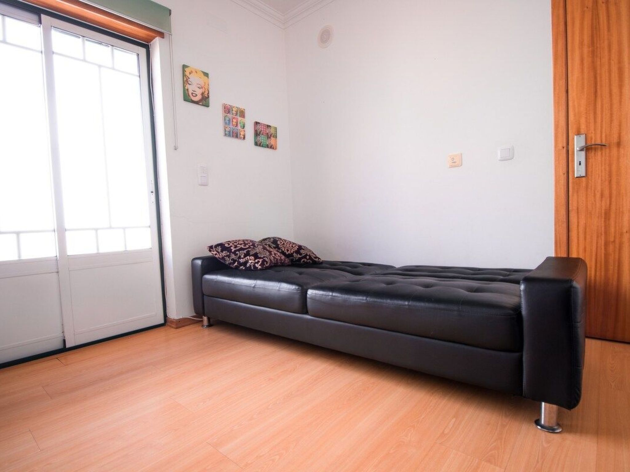 Villa in der Nähe der Strände und der Landschaft-Image-tags.info