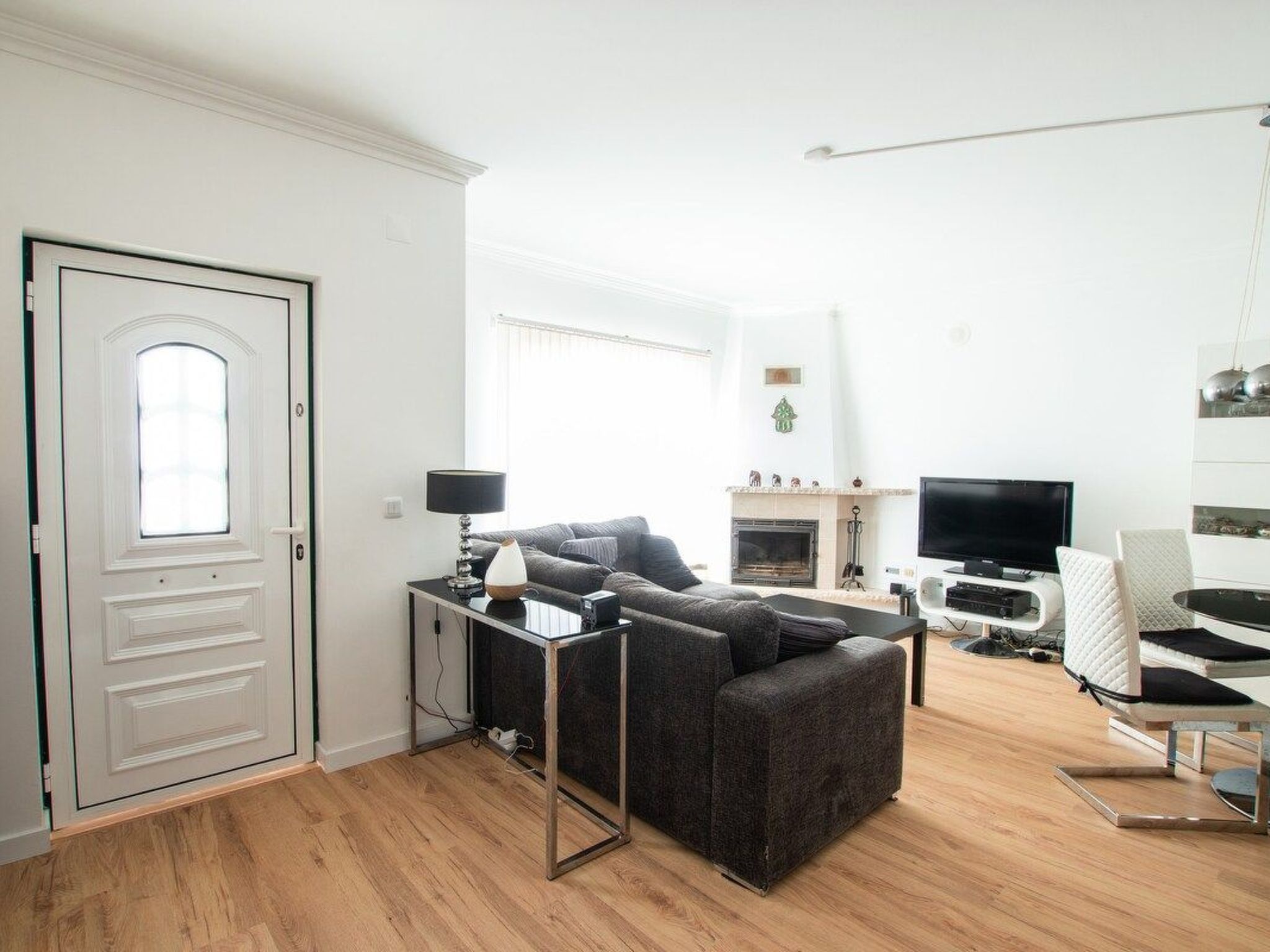 Villa in der Nähe der Strände und der Landschaft-Image-tags.info