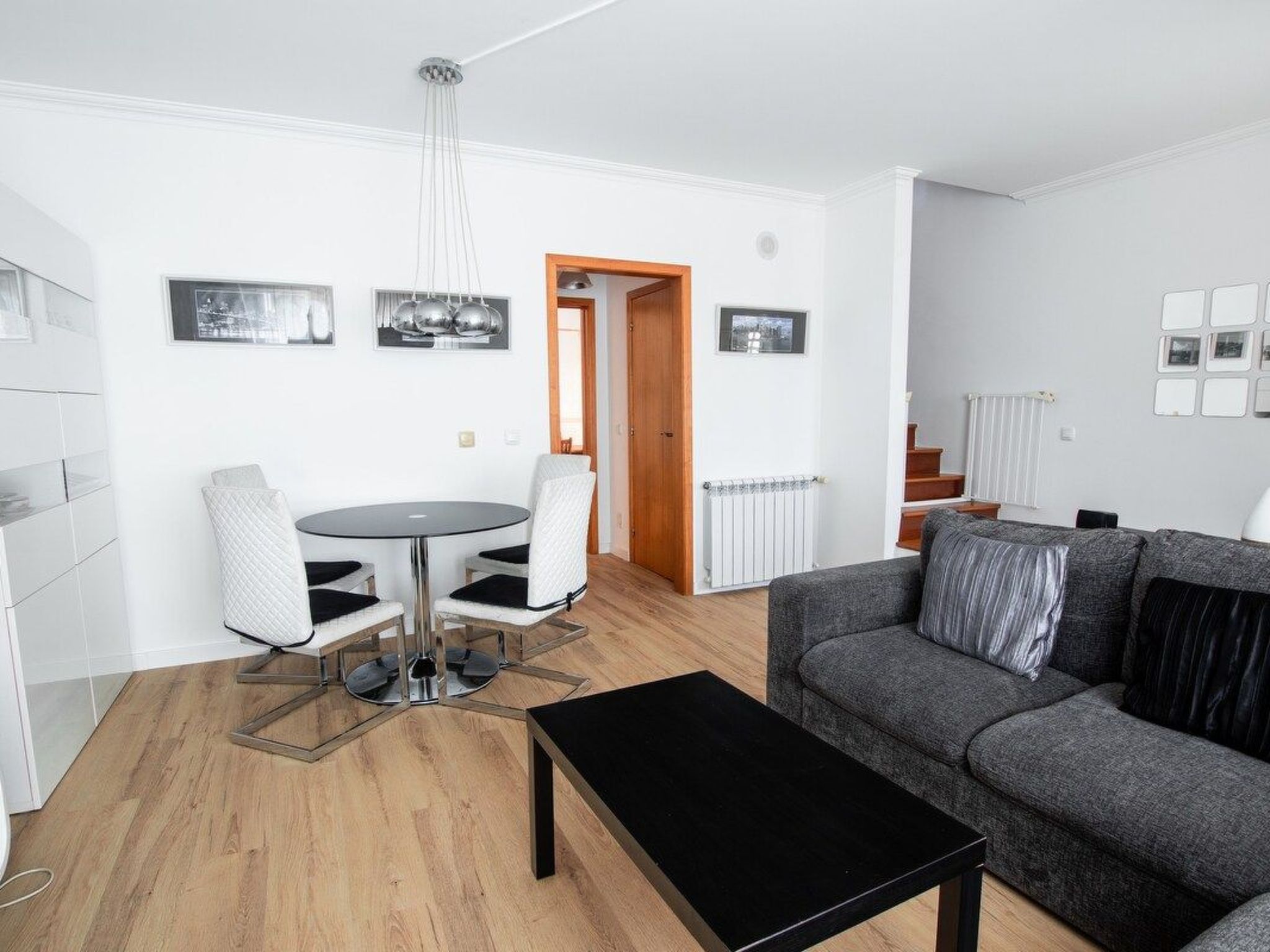 Villa in der Nähe der Strände und der Landschaft-Image-tags.info