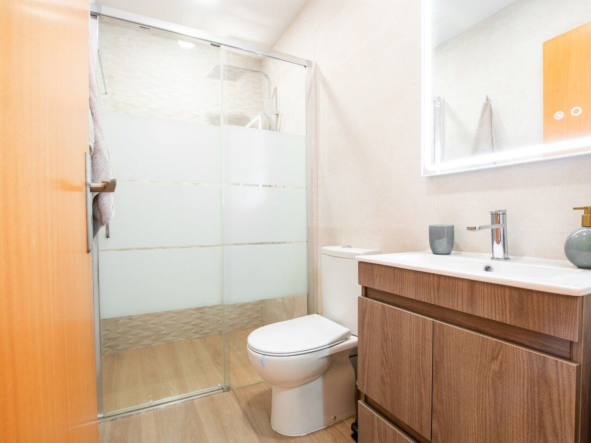 Villa in der Nähe der Strände und der Landschaft-Image-tags.info