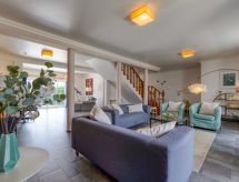 Villa Casa Branca I: Ruim toevluchtsoord voor 12 personen nabij Atalaia - thumbnail 4