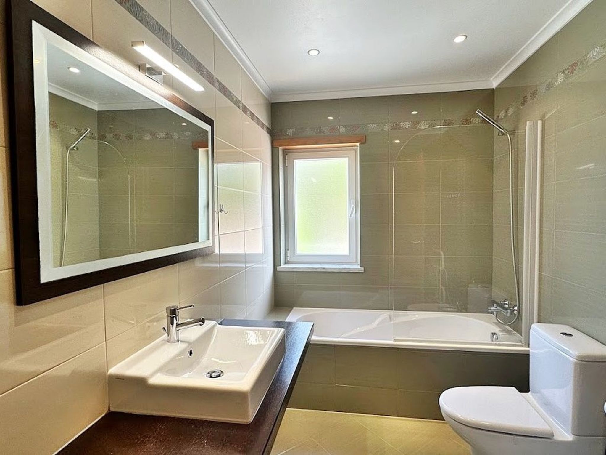 Heilige Efigenie-Binnen