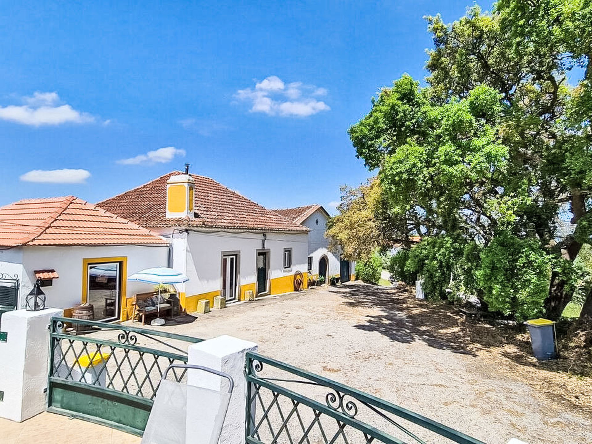 Haus in einem Bauernhof zwischen Weinbergen 1 - Buiten