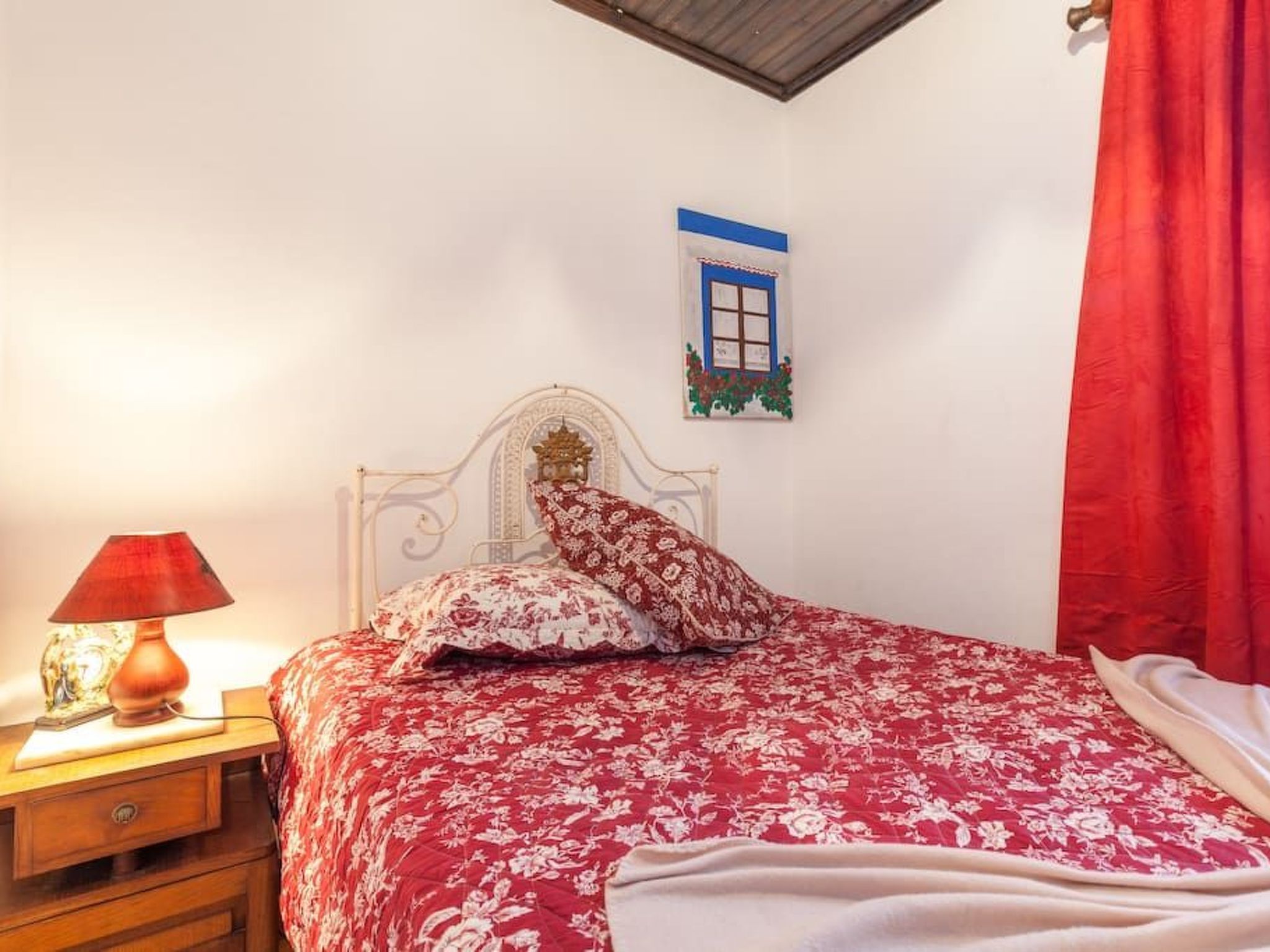 Haus in einem Bauernhof zwischen Weinbergen 1-Image-tags.info