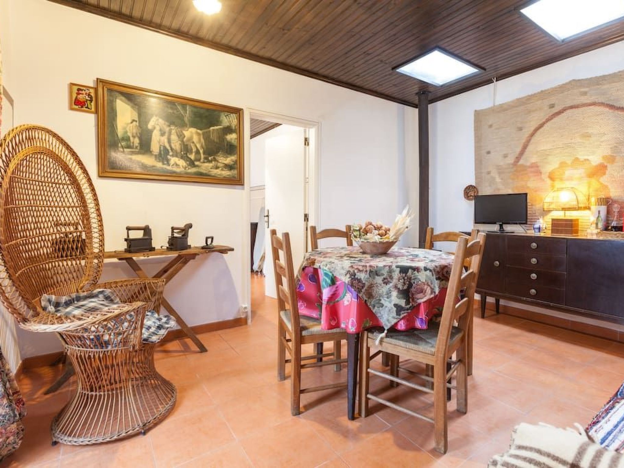 Haus in einem Bauernhof zwischen Weinbergen 1-Image-tags.info