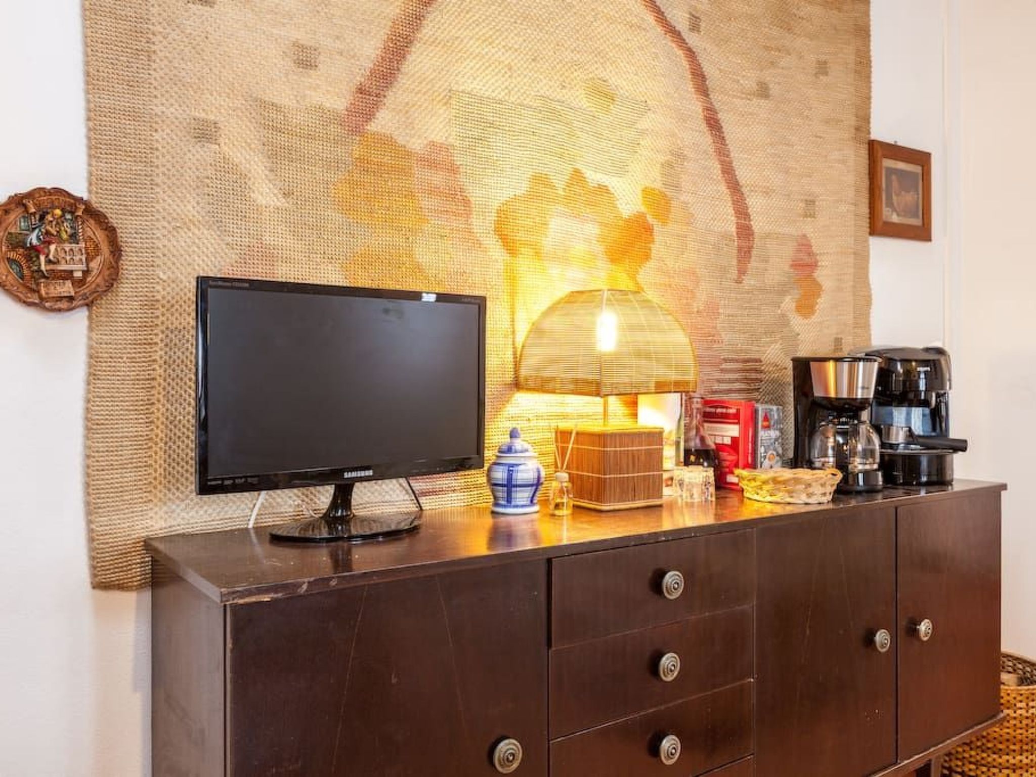 Haus in einem Bauernhof zwischen Weinbergen 1-Image-tags.info