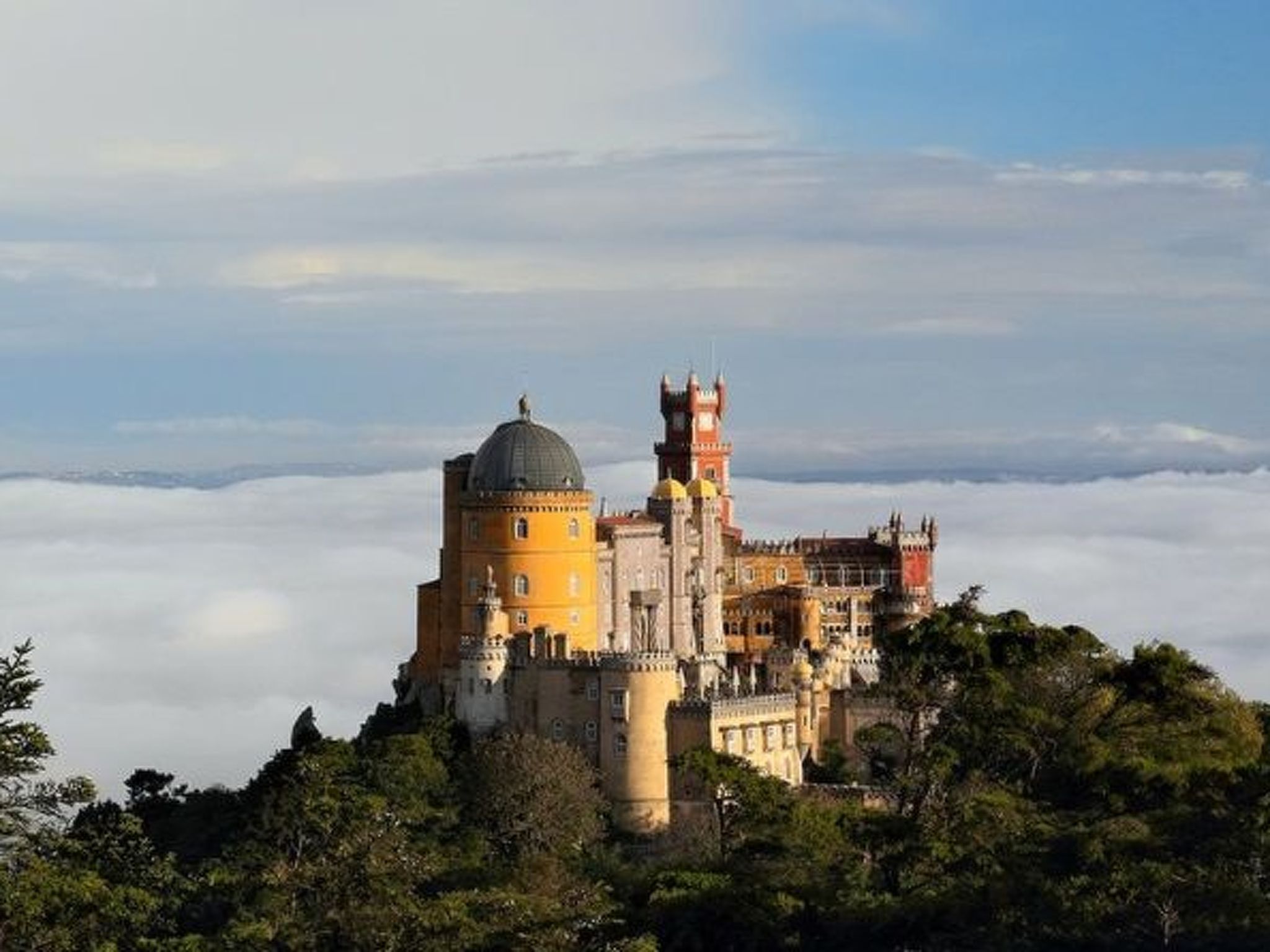 Schöne Wohnung in Azenhas Mar mit großem Garten-Binnen