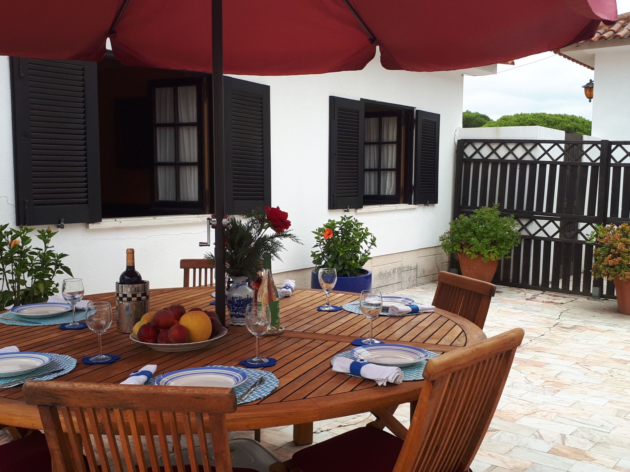 Schönes Ferienhaus in Colares mit Privatem Pool-Binnen