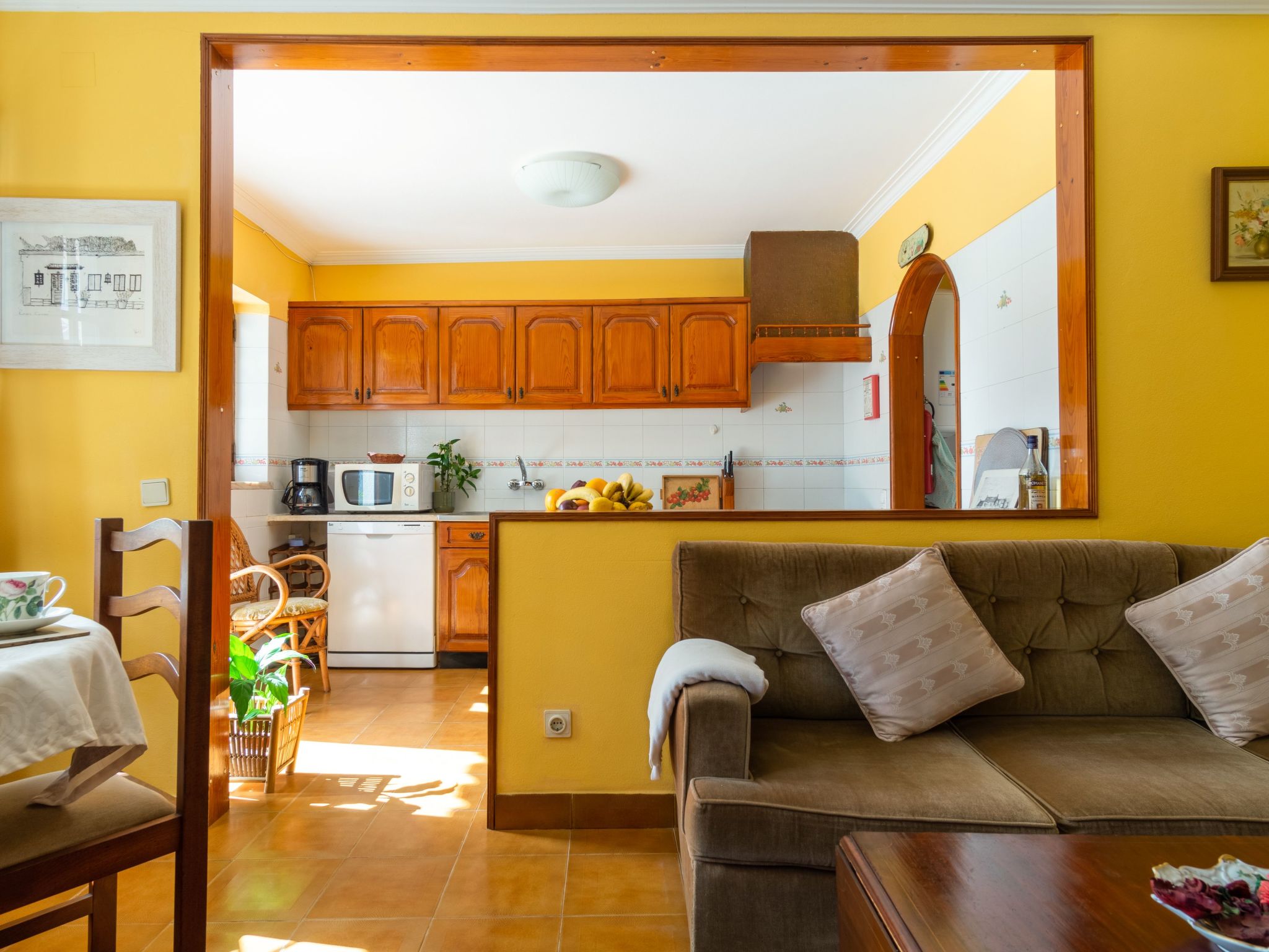 Schönes Ferienhaus in Colares mit Privatem Pool-Binnen