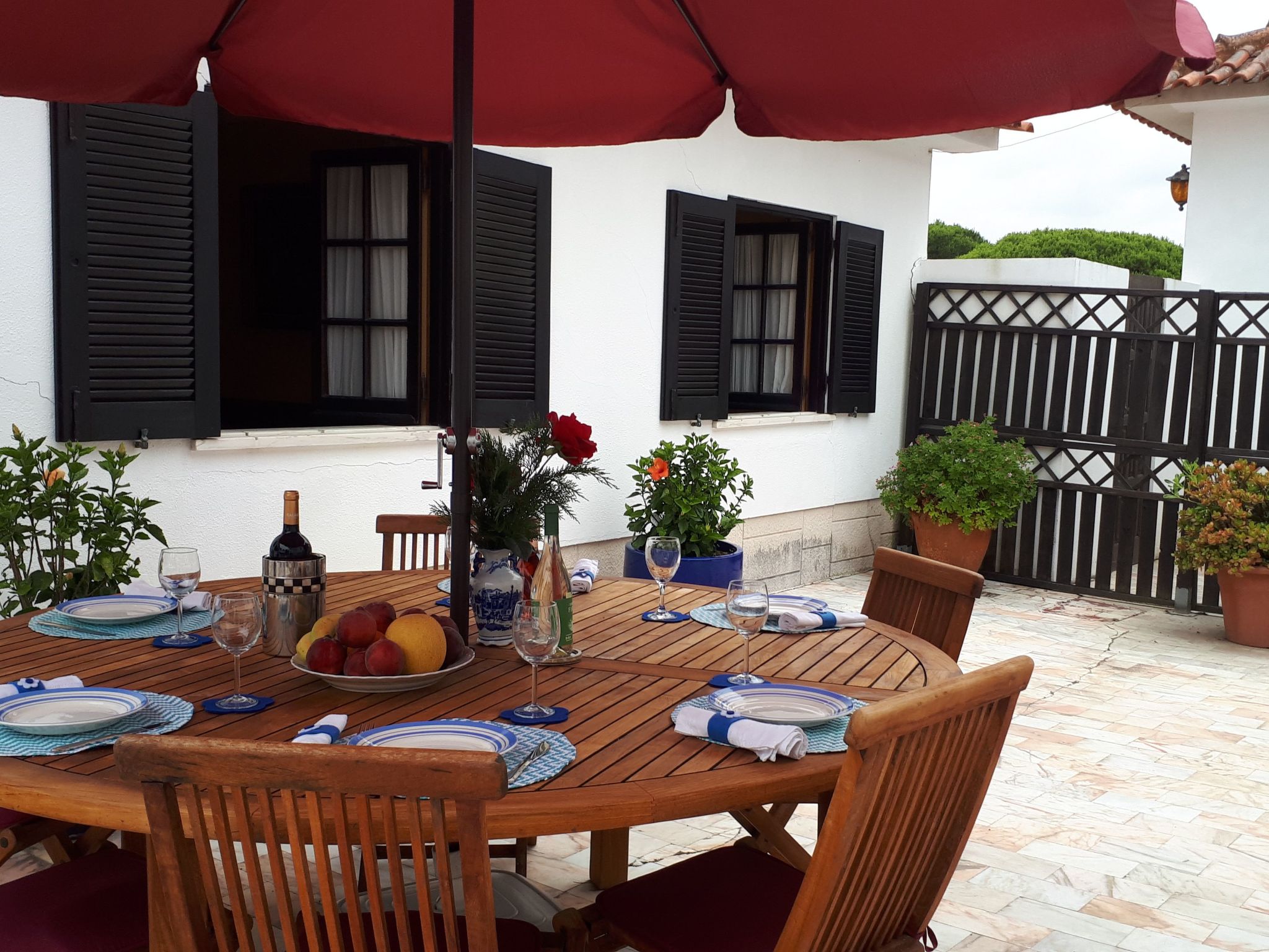 Schönes Ferienhaus in Colares mit Privatem Pool-Binnen