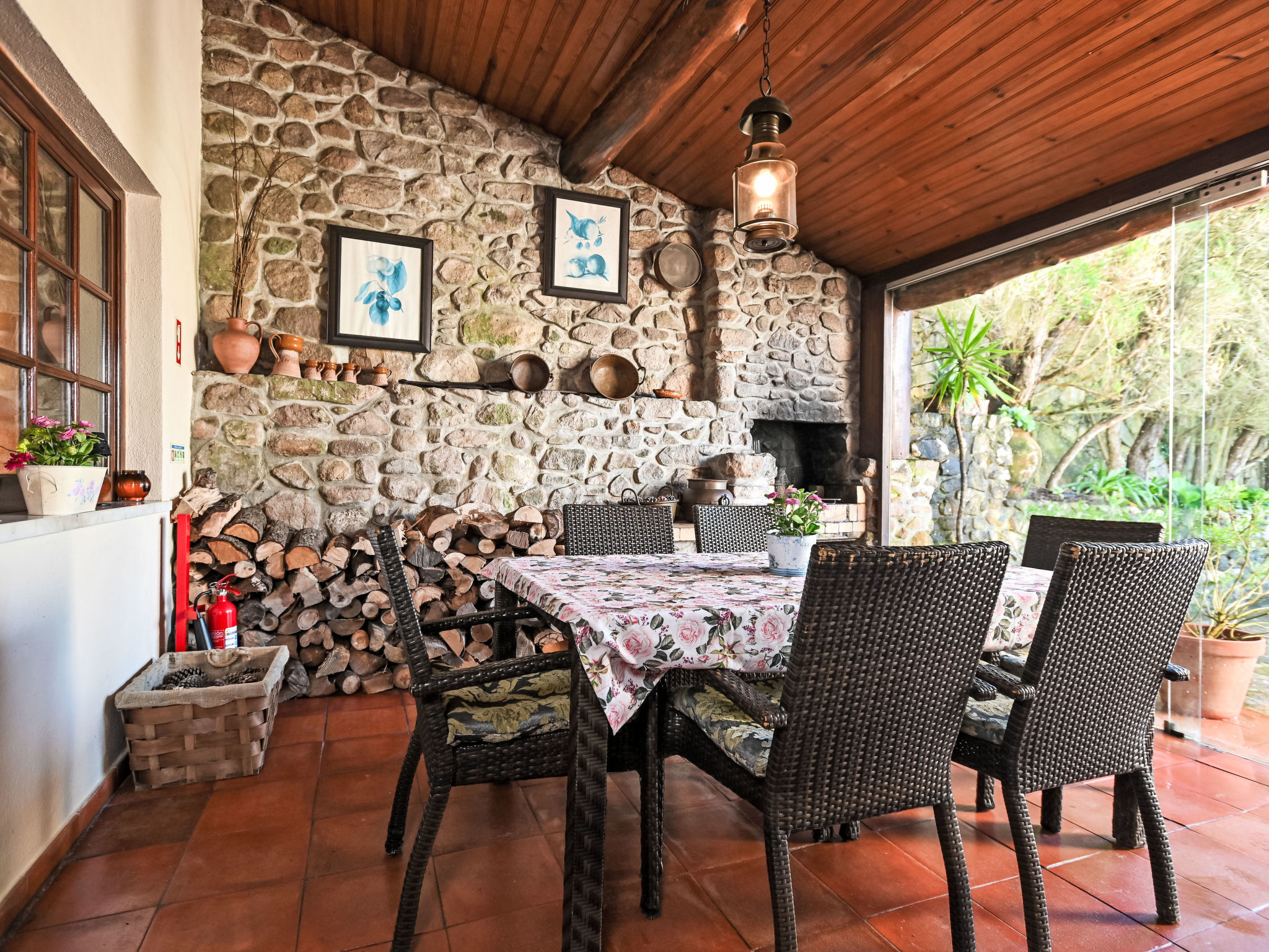 Haus in Colares mit privatem Pool - Buiten