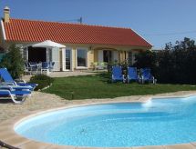Quinta do Mar: Vrijstaande villa met whirlpool op 100 meter van zee in Colares - thumbnail 1