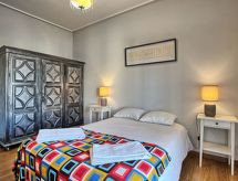 Strandappartement Paço D'Arcos: Zeezicht voor 7 personen op 400 meter van het strand - thumbnail 1