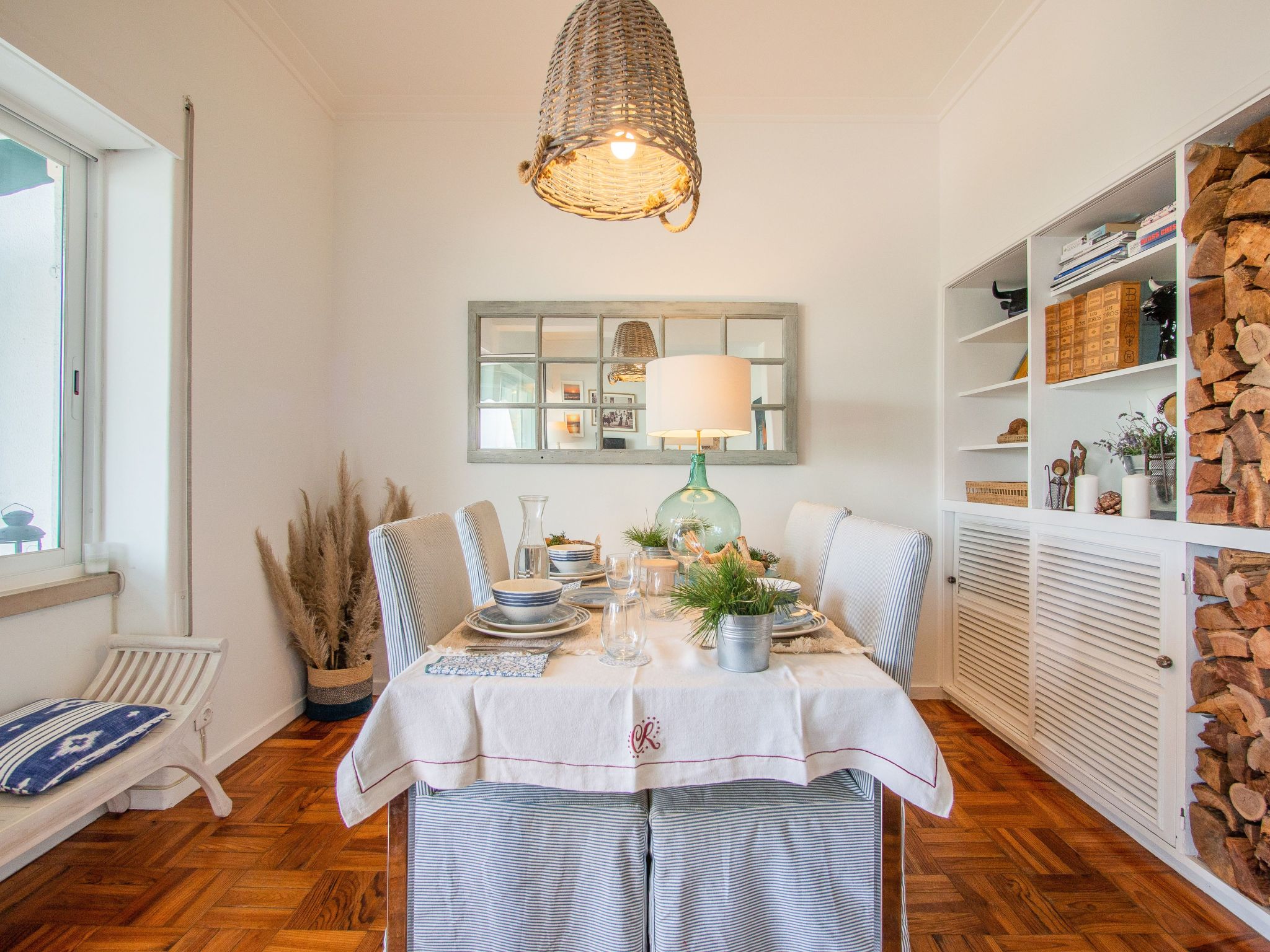 Neue, lichtdurchflutete Wohnung im Zentrum