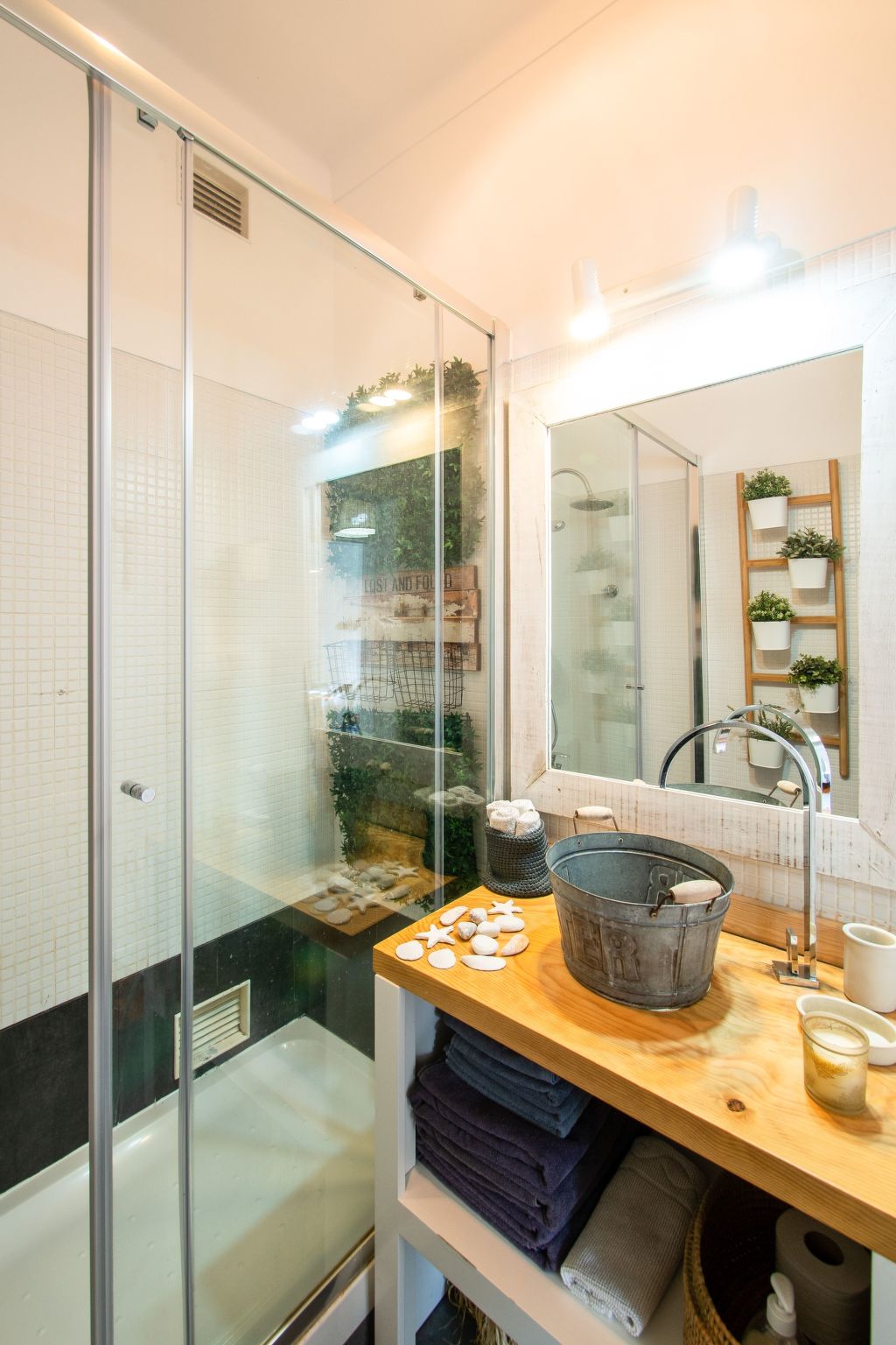 Neue, lichtdurchflutete Wohnung im Zentrum-Image-tags.info