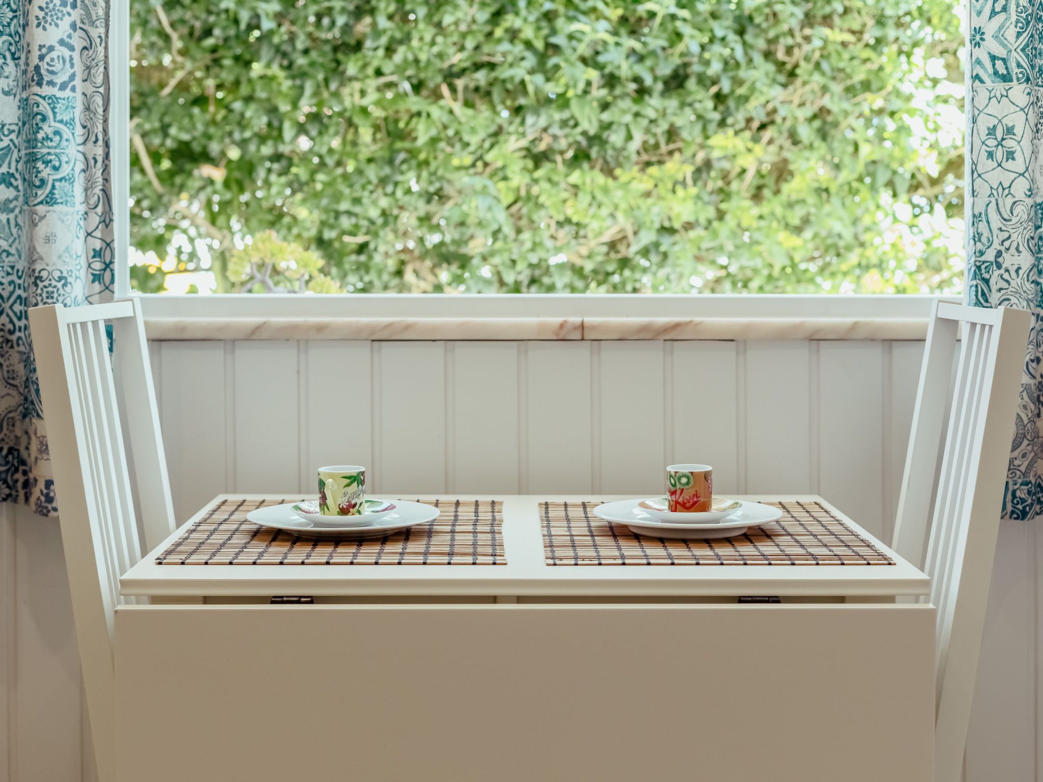 In Algés mit Kleinem gemeinsamem Pool-Binnen