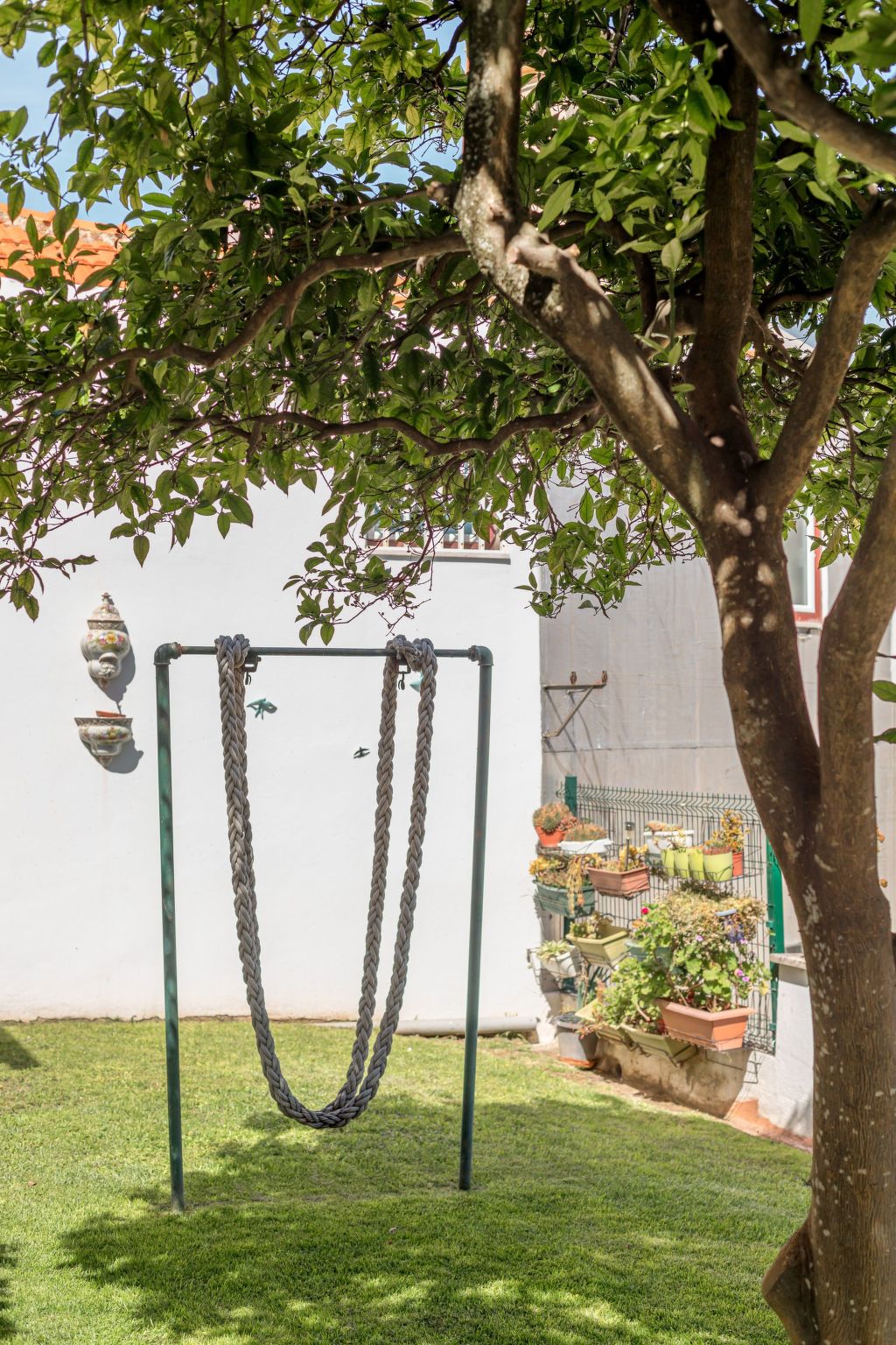 In Algés mit Kleinem gemeinsamem Pool-Binnen