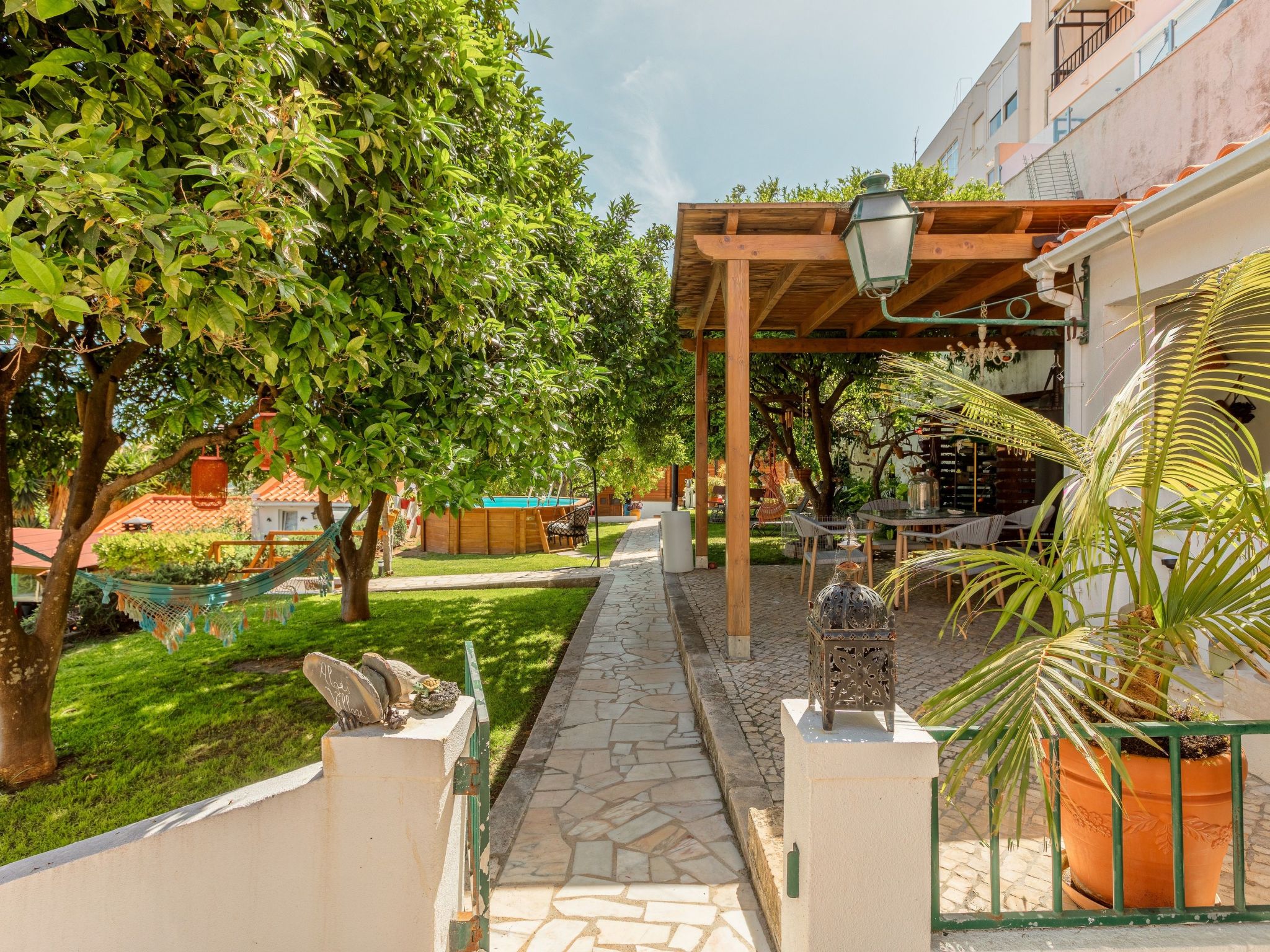 Nette Wohnung mit Kleinem gemeinsamem Pool-Binnen