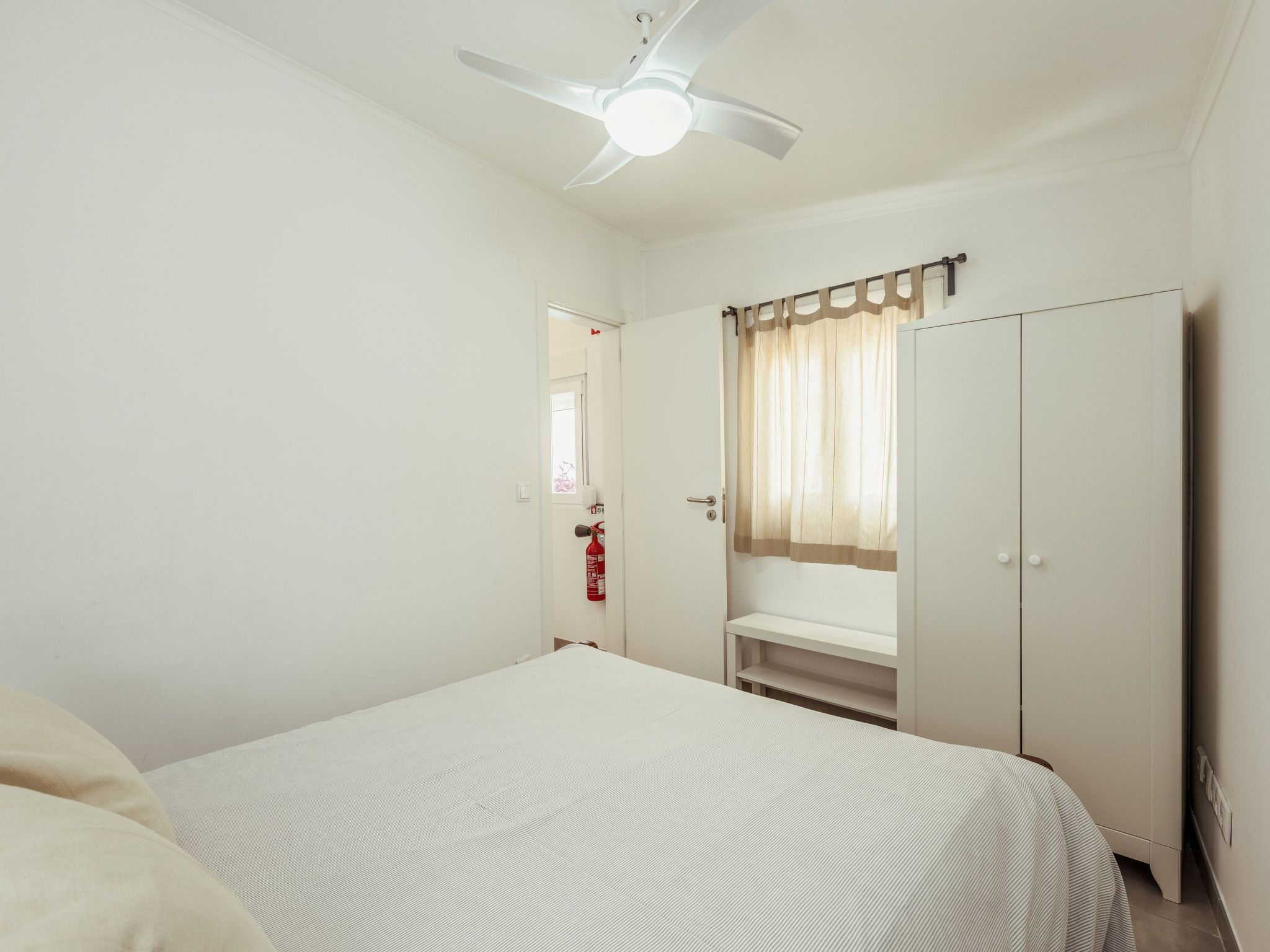 Nette Wohnung mit Kleinem gemeinsamem Pool-Binnen