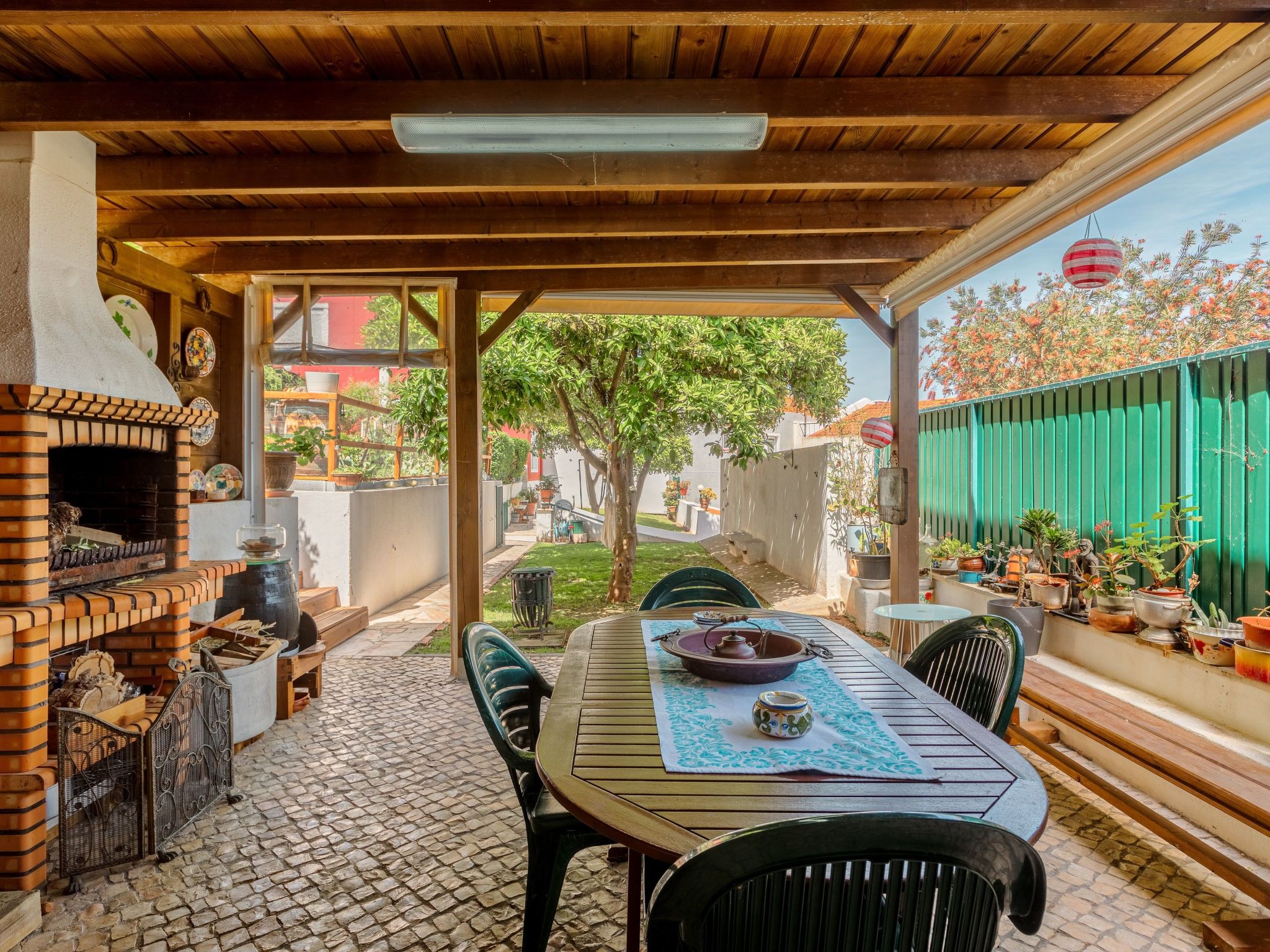 Nette Wohnung mit Kleinem gemeinsamem Pool-Binnen