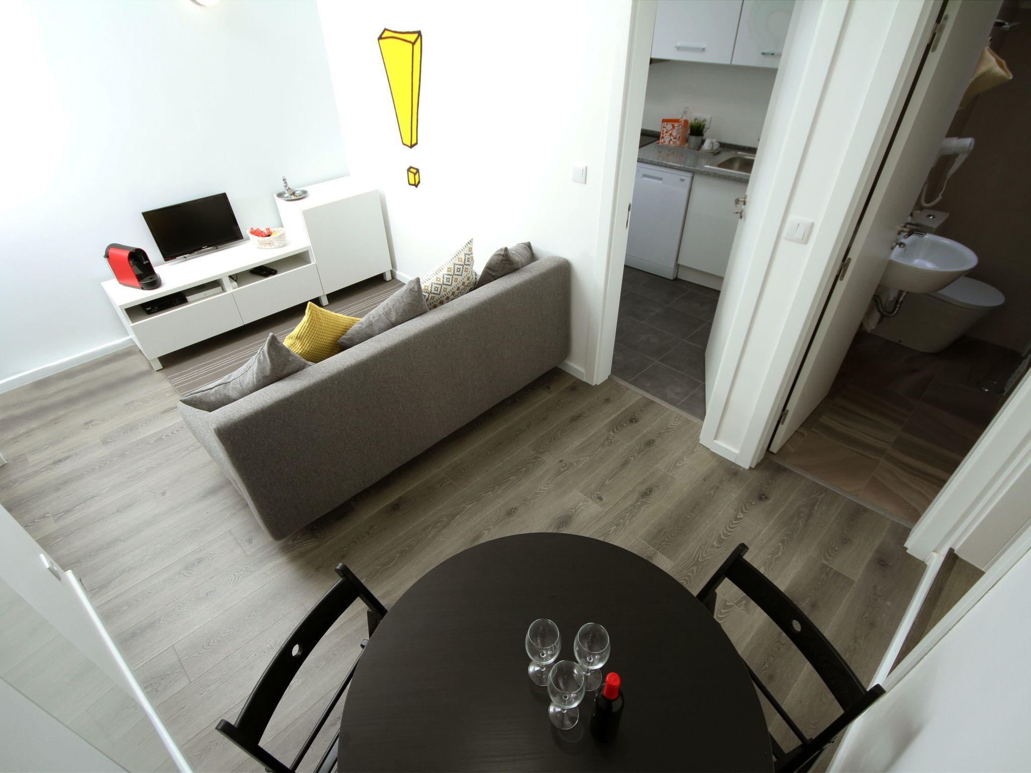 Alfama Right Point, Erstaunliches Haus