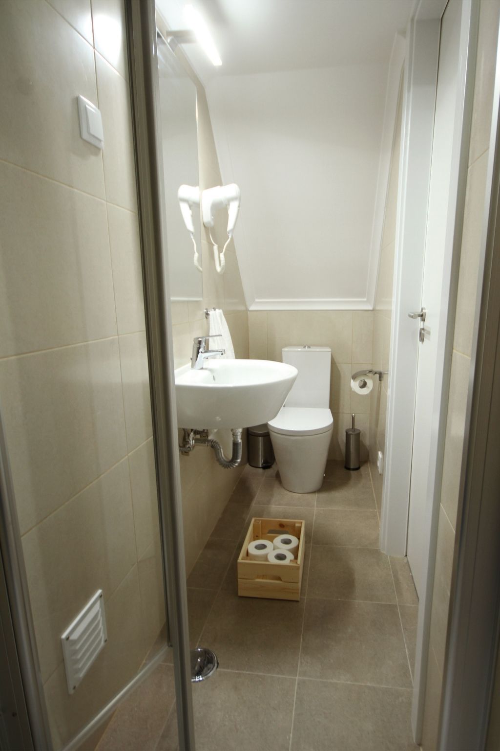 Alfama Right Point, Trendy Haus-Image-tags.info