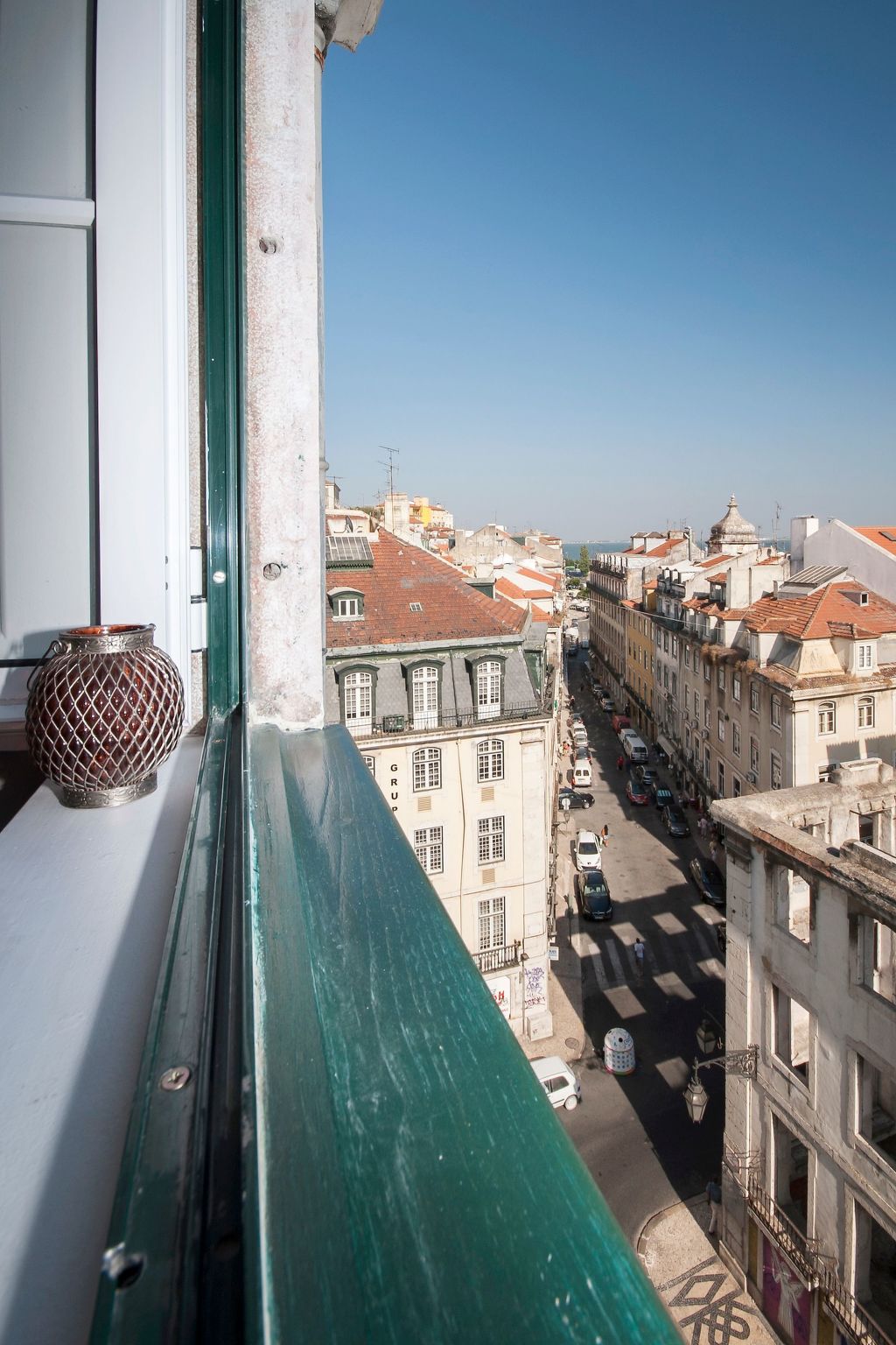 The Canary, geräumig mit Blick auf historische Stätten - Image-tags.info