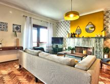 Ruim appartement voor 19 personen in hartje Lissabon, 6 slaapkamers en dakterras - thumbnail 5