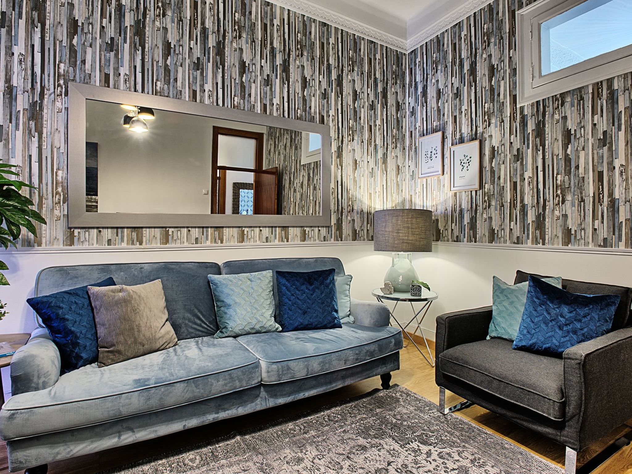 António Pedro-Binnen