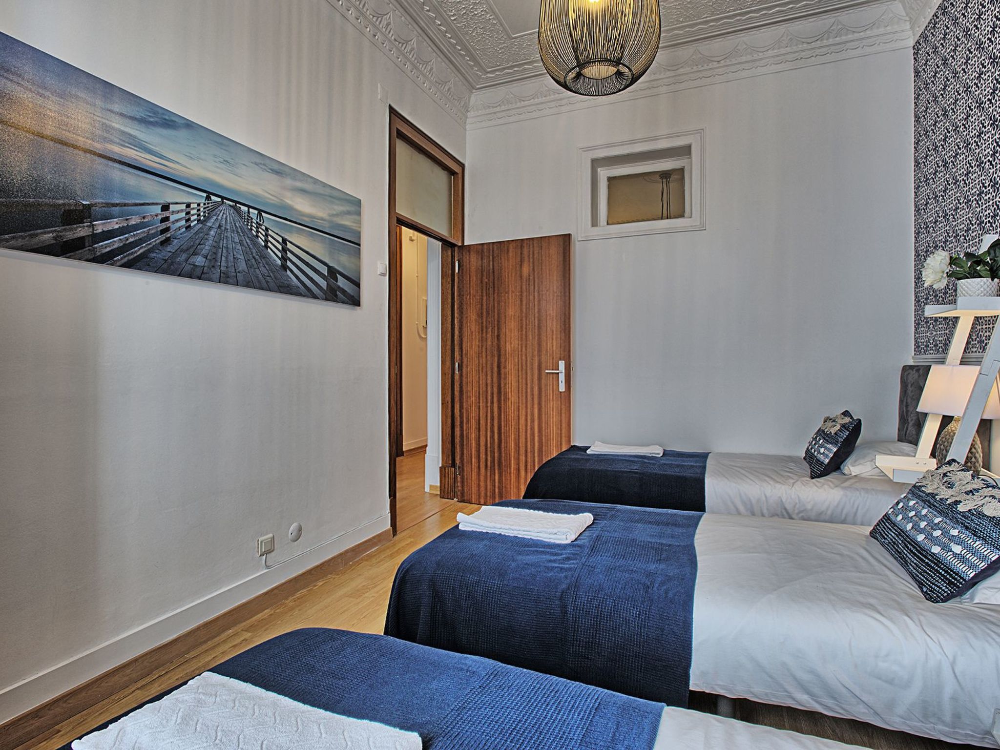 António Pedro-Binnen