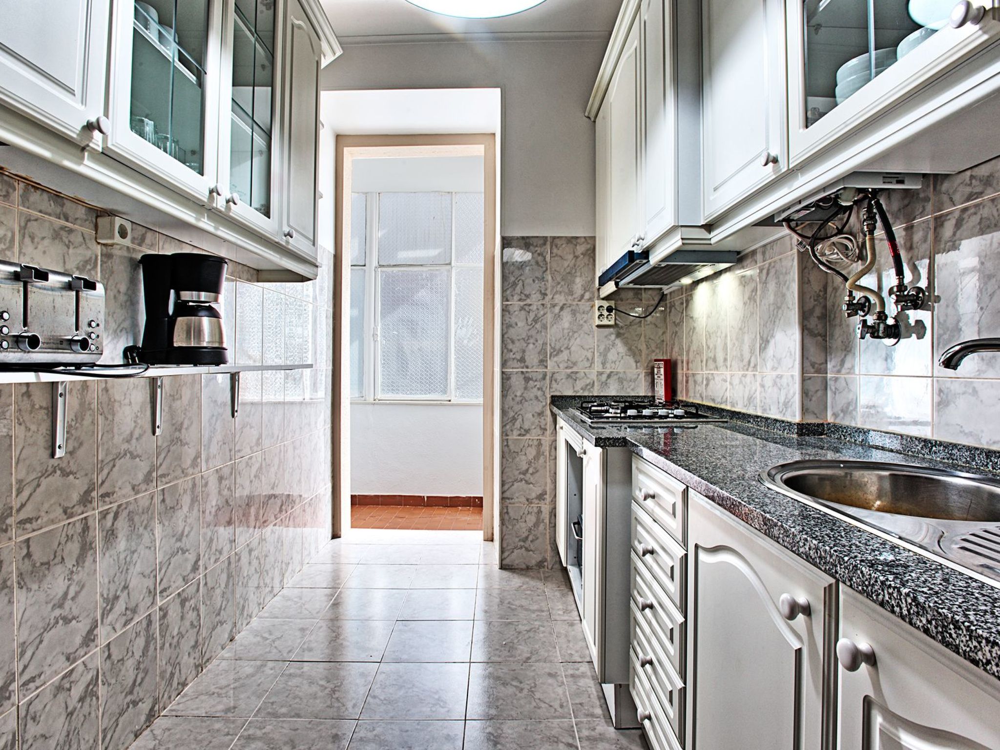 António Pedro-Binnen