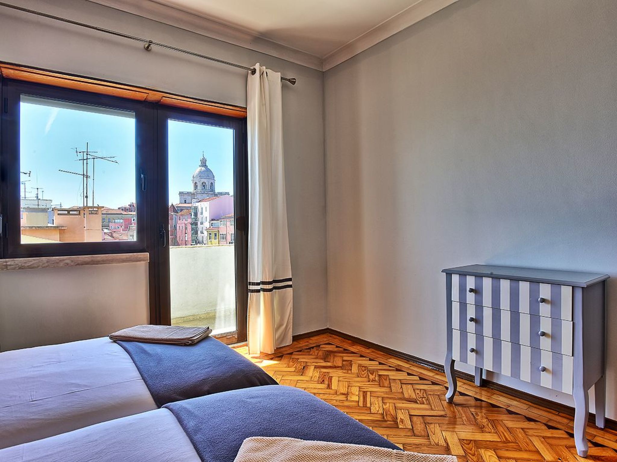 "Apolonia" mit Waschmaschine-Binnen