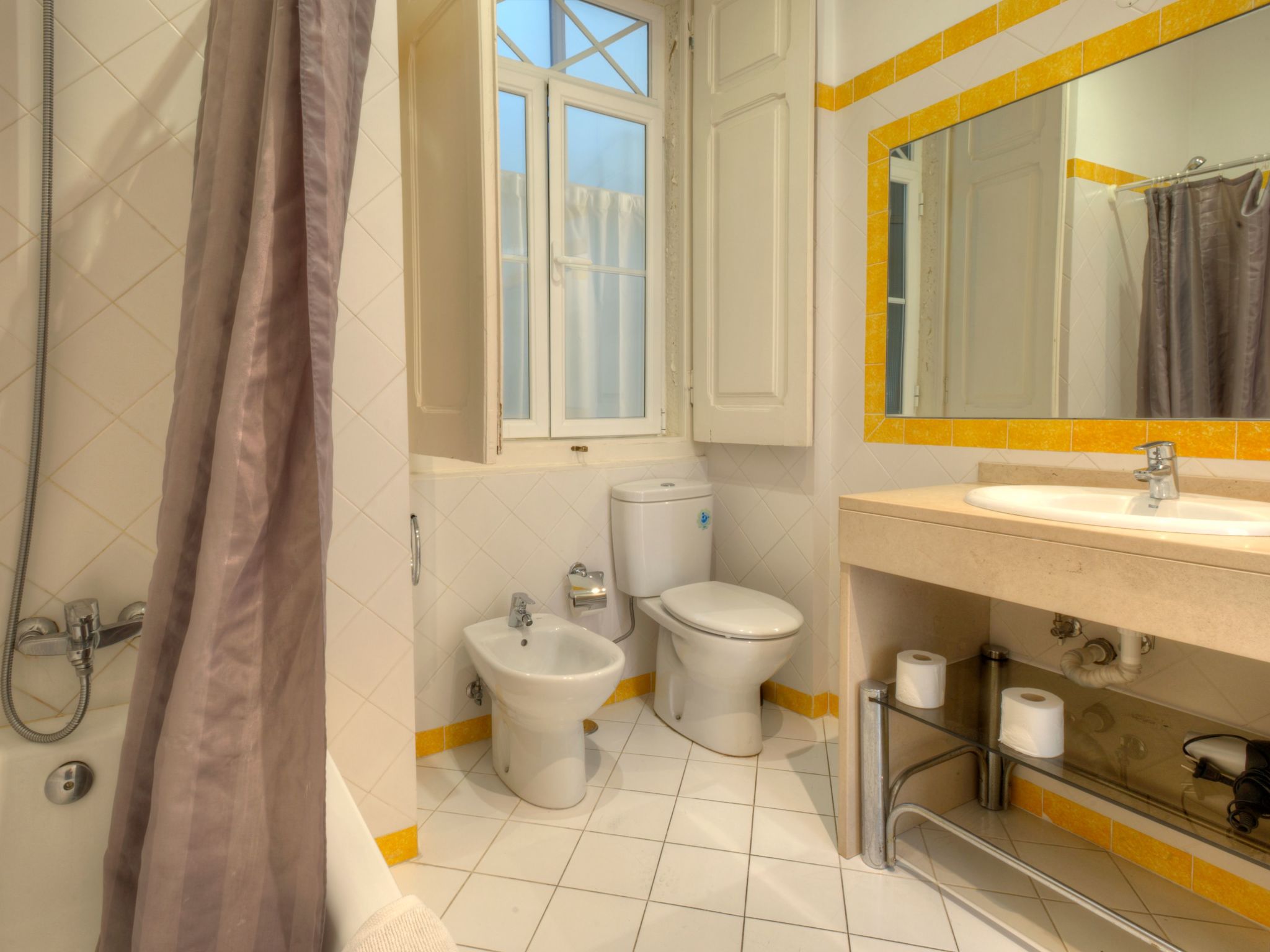 Großzügige Wohnung für 17 Personen in Lissabon-Binnen