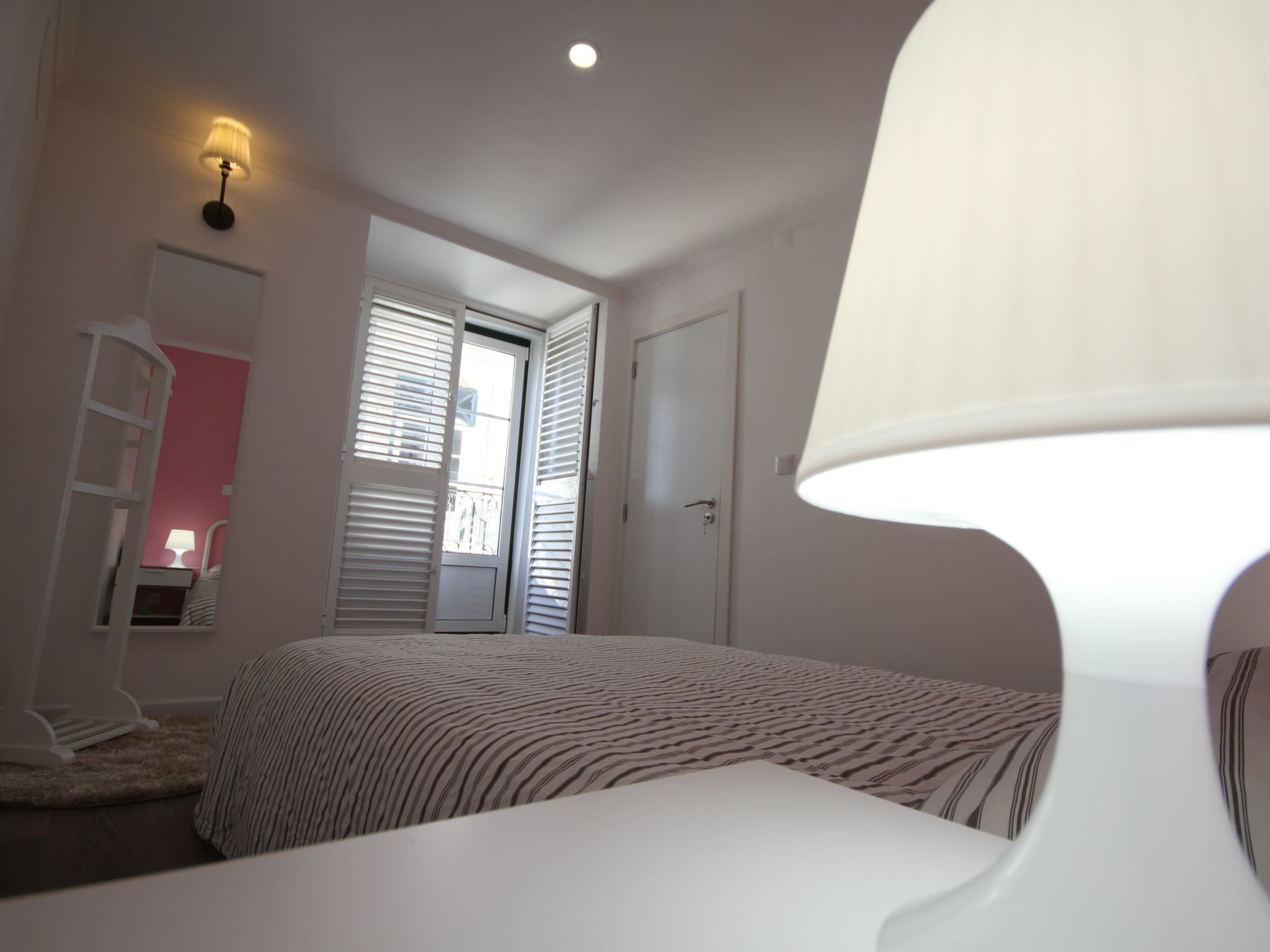 Alfama Rechter Punkt, Leuchtturm-Binnen