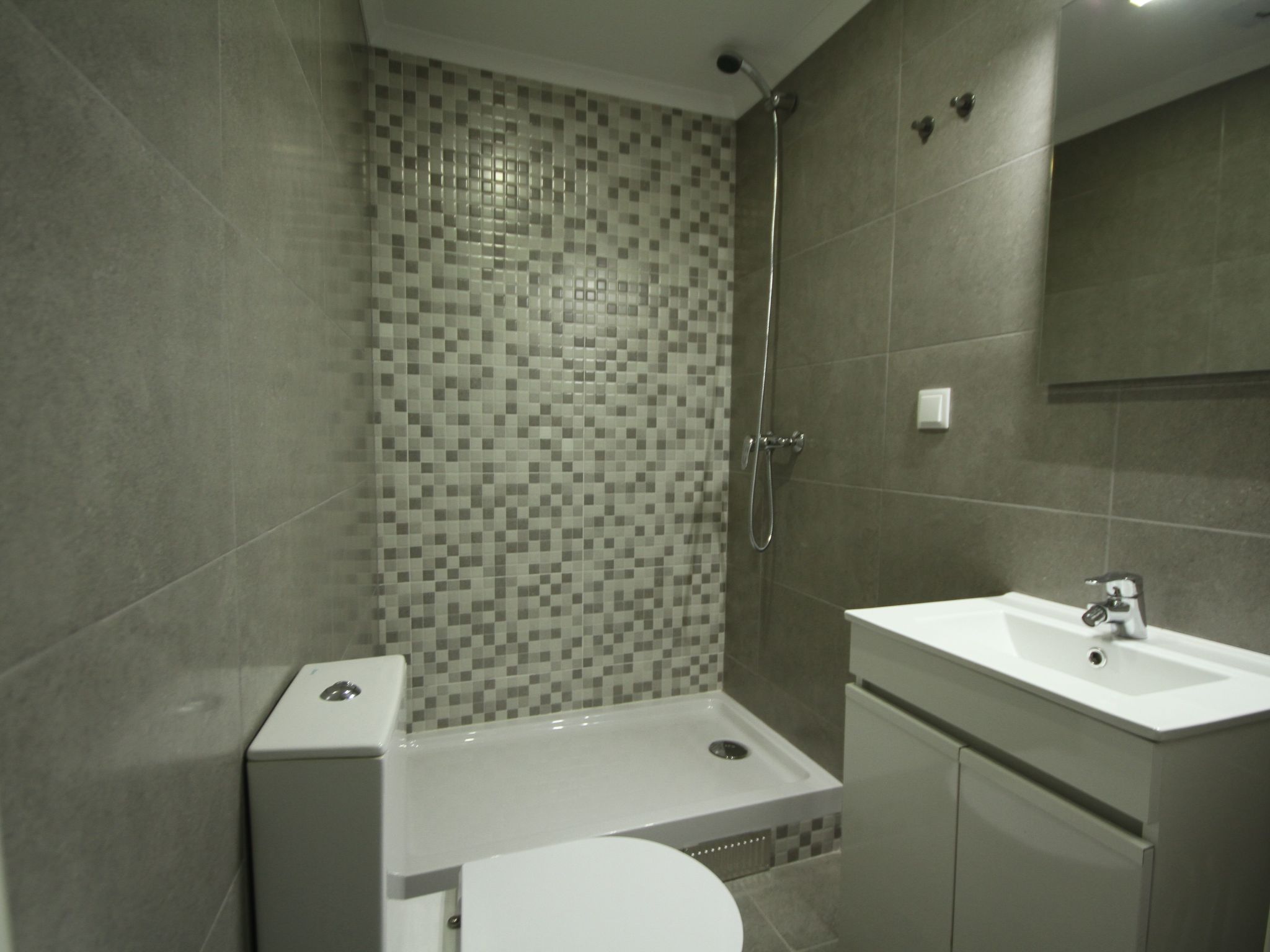 Alfama Rechter Punkt, Leuchtturm-Binnen