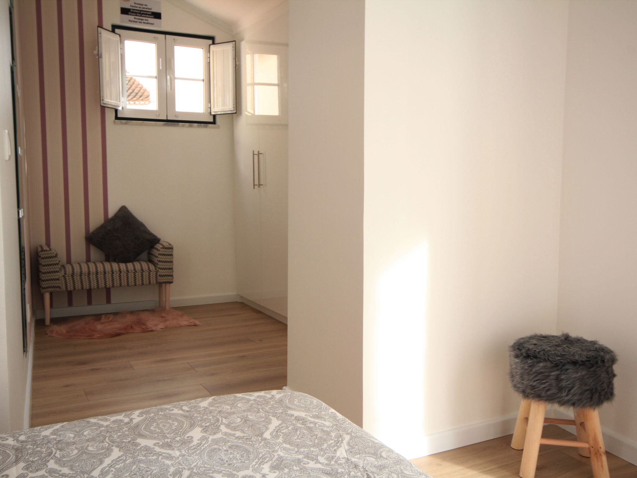 Alfama Right Point, Happiness House-Image-tags.info