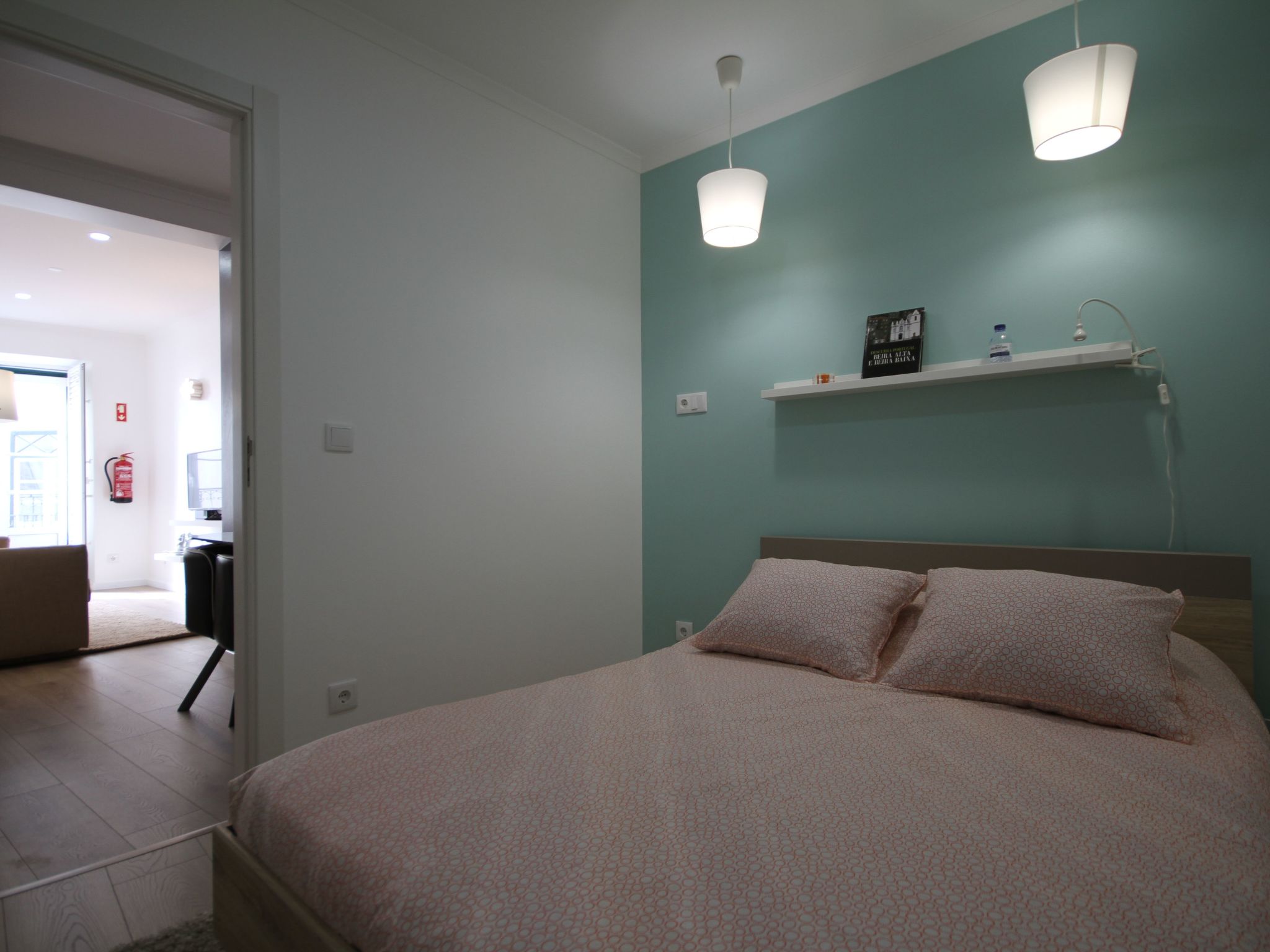 Alfama Right Point, Happiness House-Image-tags.info