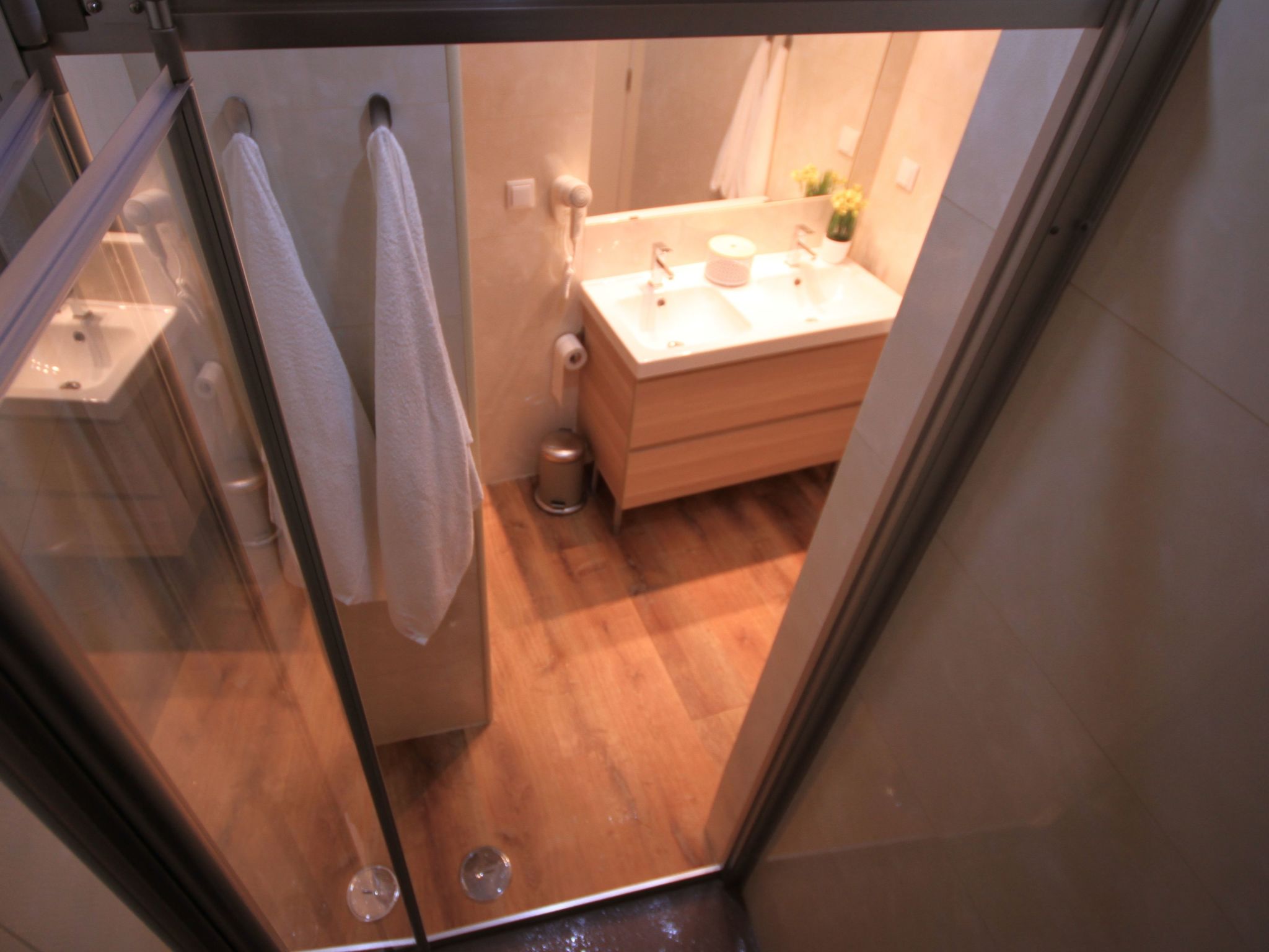 Alfama Right Point, Happiness House-Binnen