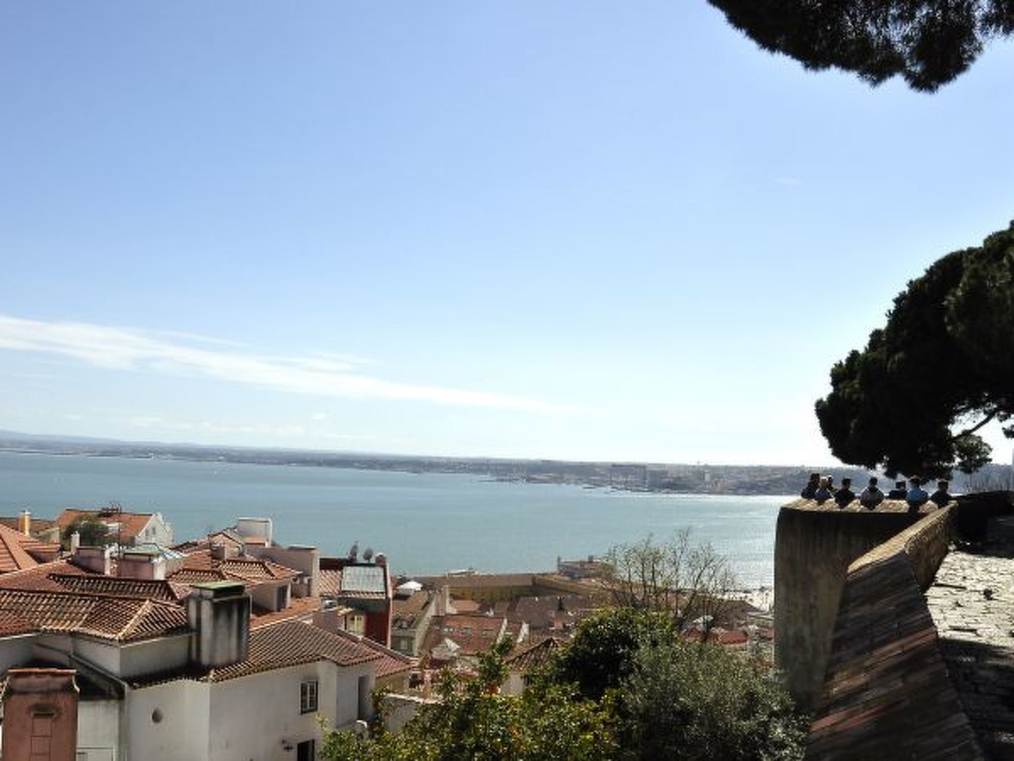 Stijlvol appartement in hartje Lissabon voor 5 personen - foto 31
