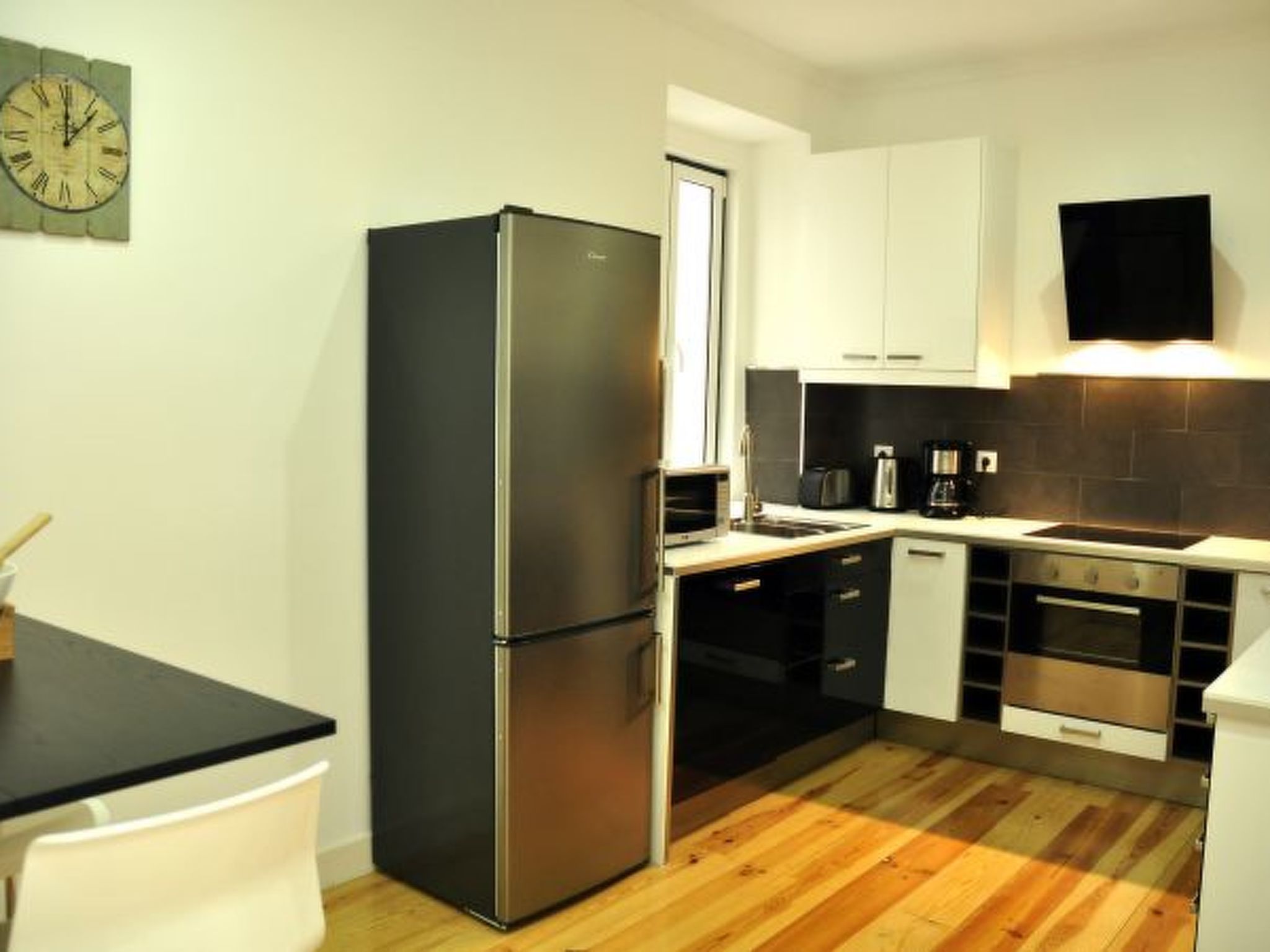 Stijlvol appartement in hartje Lissabon voor 5 personen - foto 18