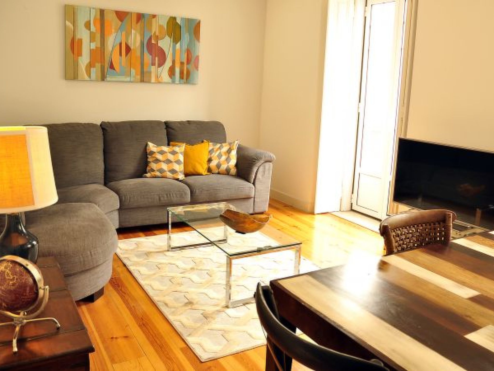 Stijlvol appartement in hartje Lissabon voor 5 personen - foto 21