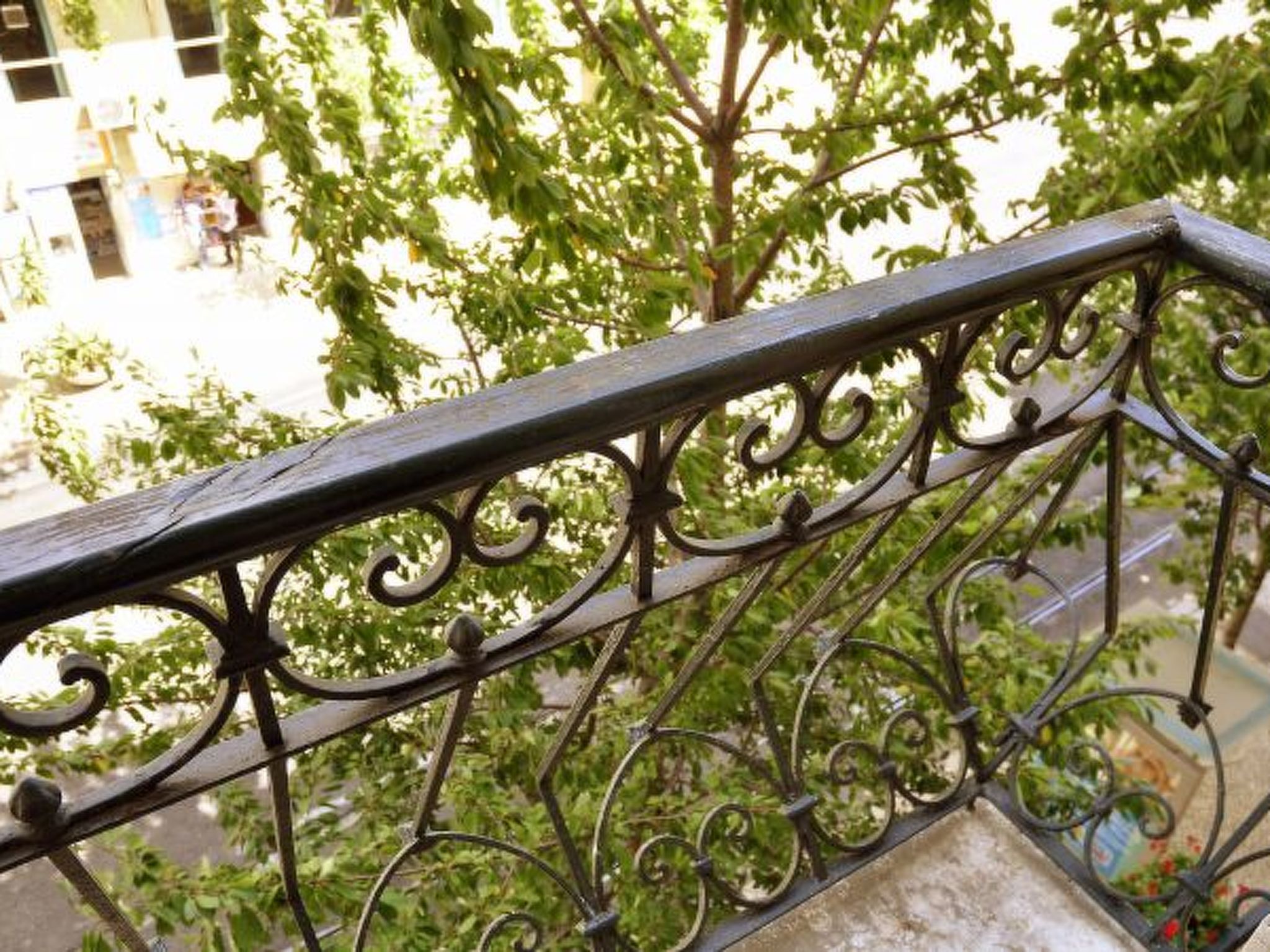 Stijlvol appartement in hartje Lissabon voor 5 personen - foto 25
