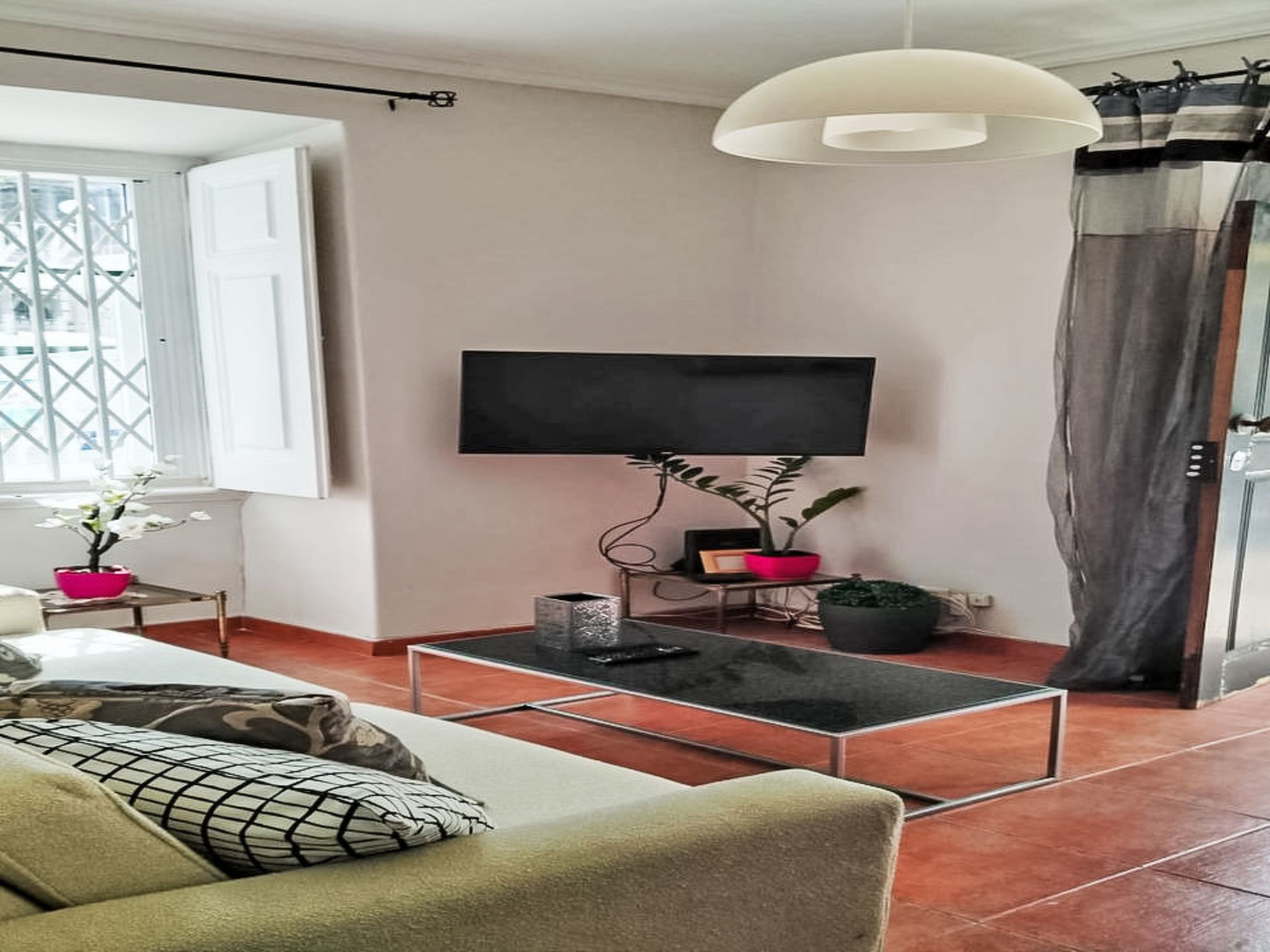 Apartment near Feira da Ladra & Alfama - Inside