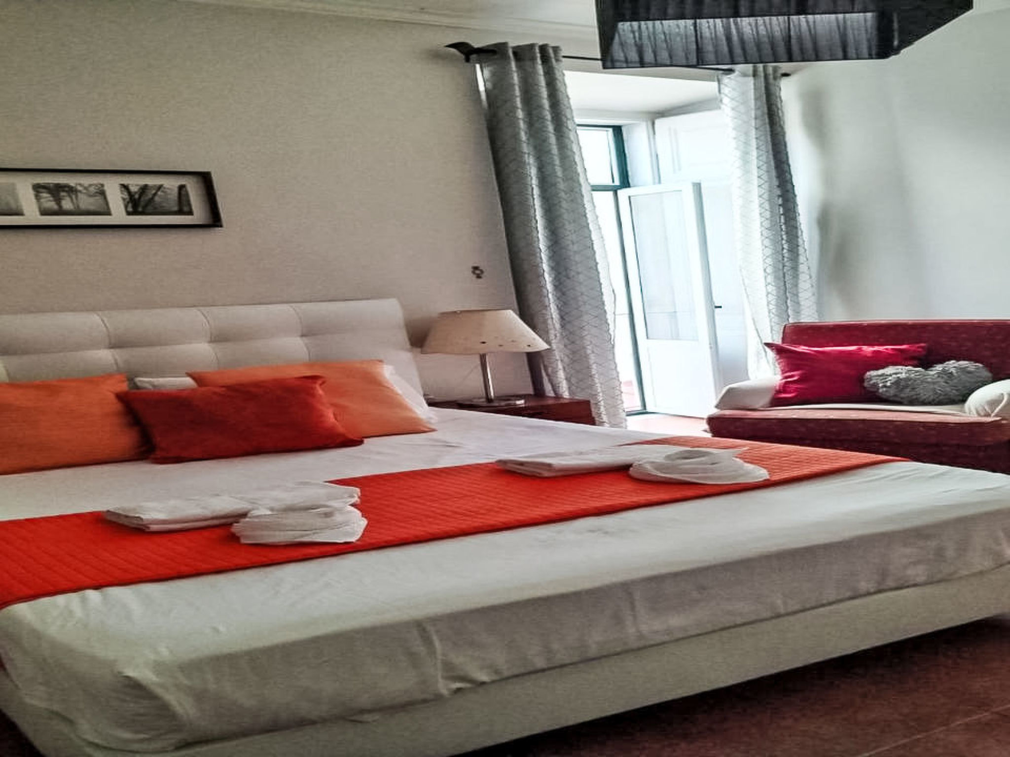 Apartment near Feira da Ladra & Alfama - Inside