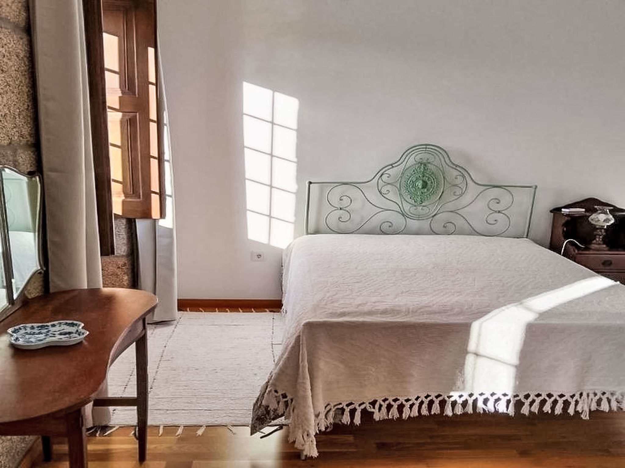 Picturesque Villa with Private Pool - Binnen